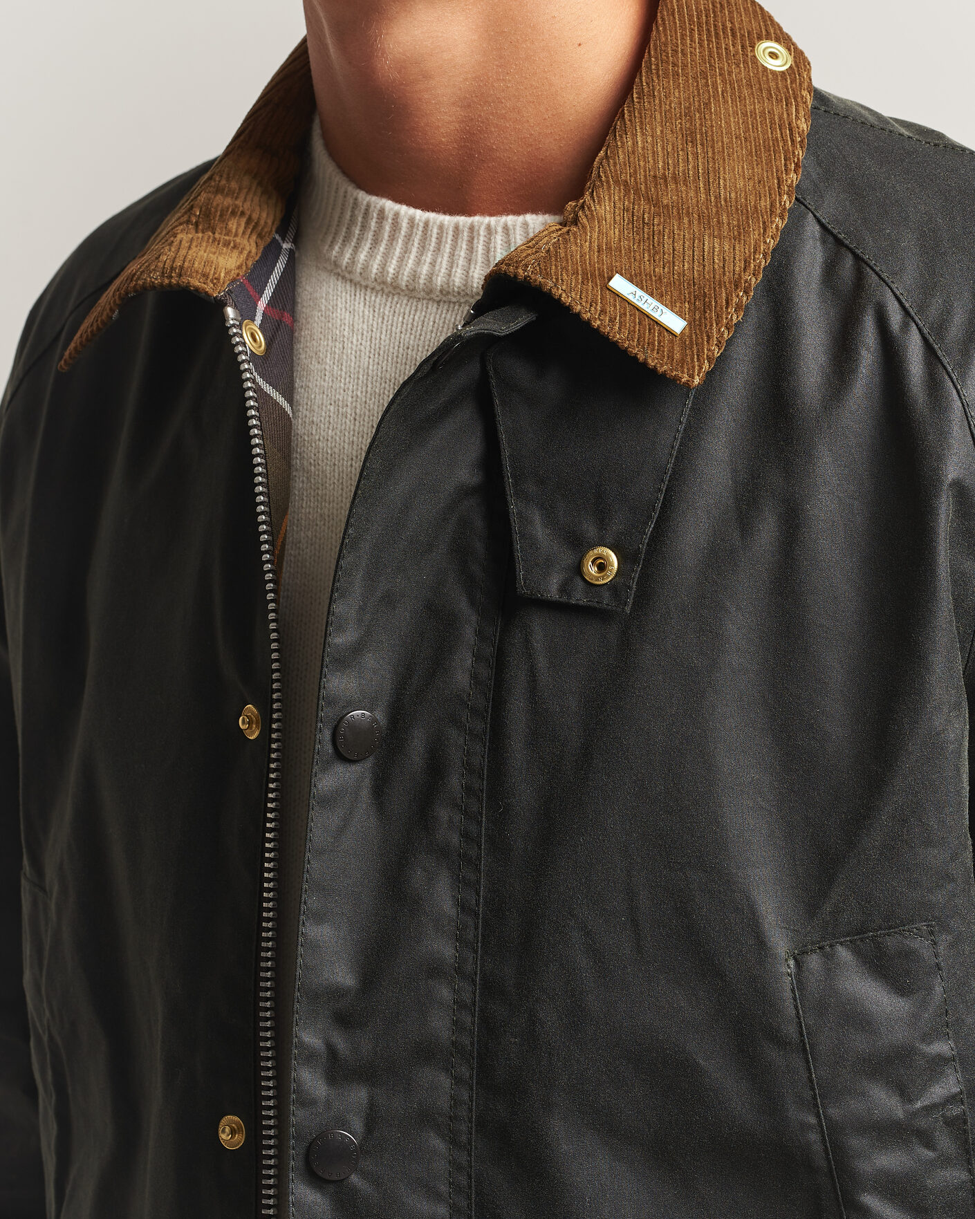 Mies | Takit | Barbour Lifestyle | Icons Ashby Wax Jacket Sage