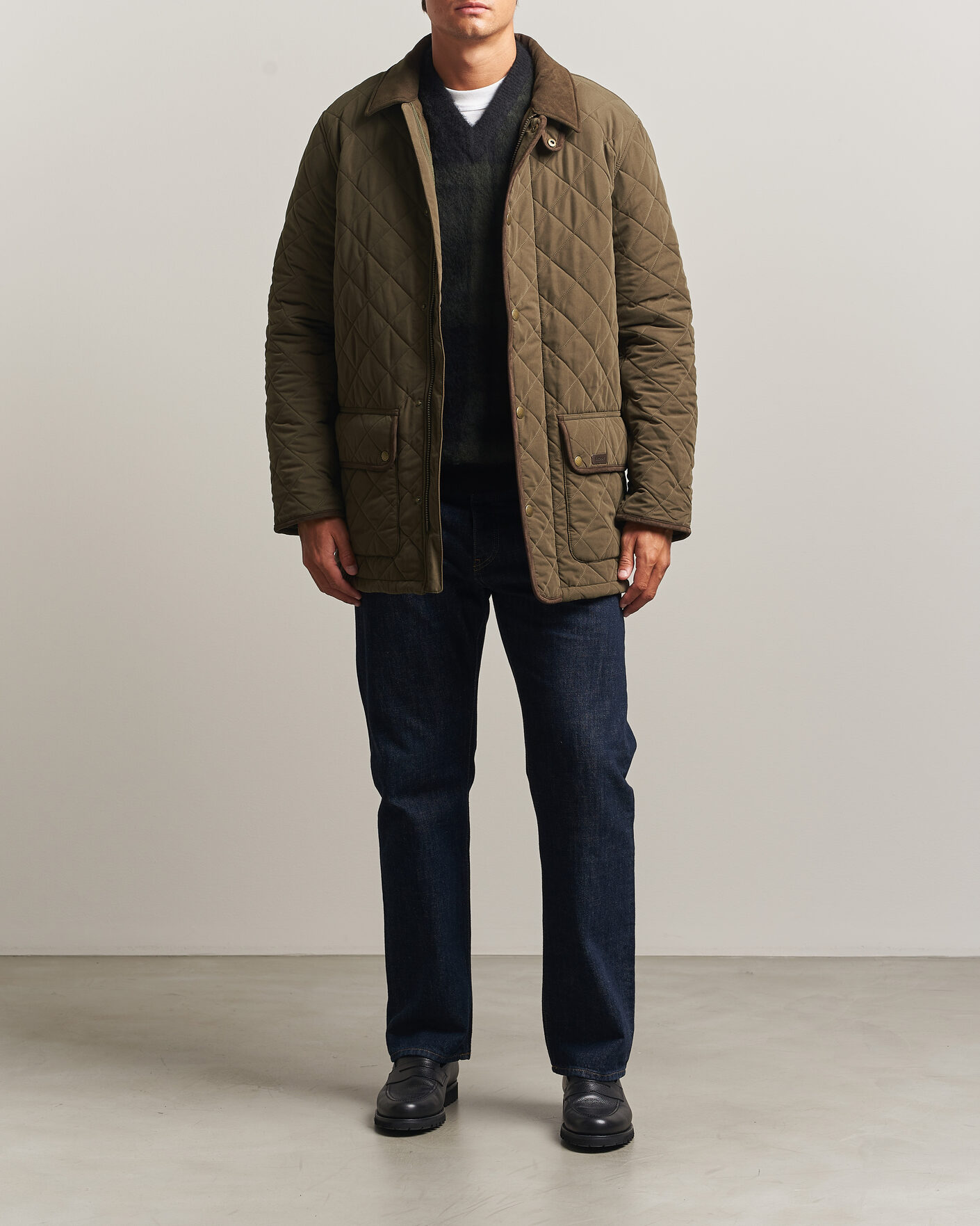 Mies | Takit | Barbour Lifestyle | Thursby Polarquilt Jacket Dark Olive