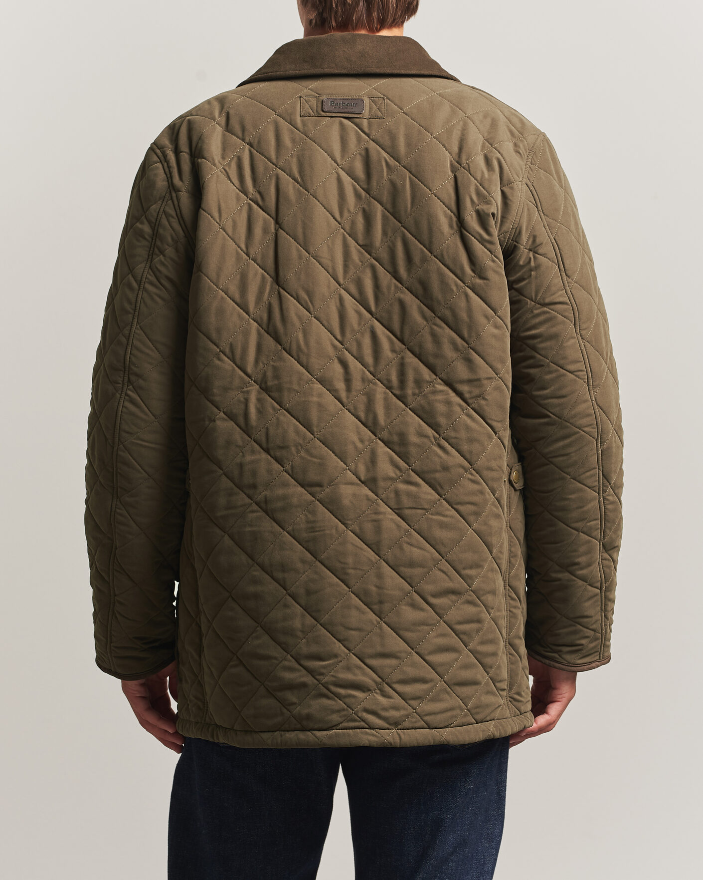 Mies | Takit | Barbour Lifestyle | Thursby Polarquilt Jacket Dark Olive