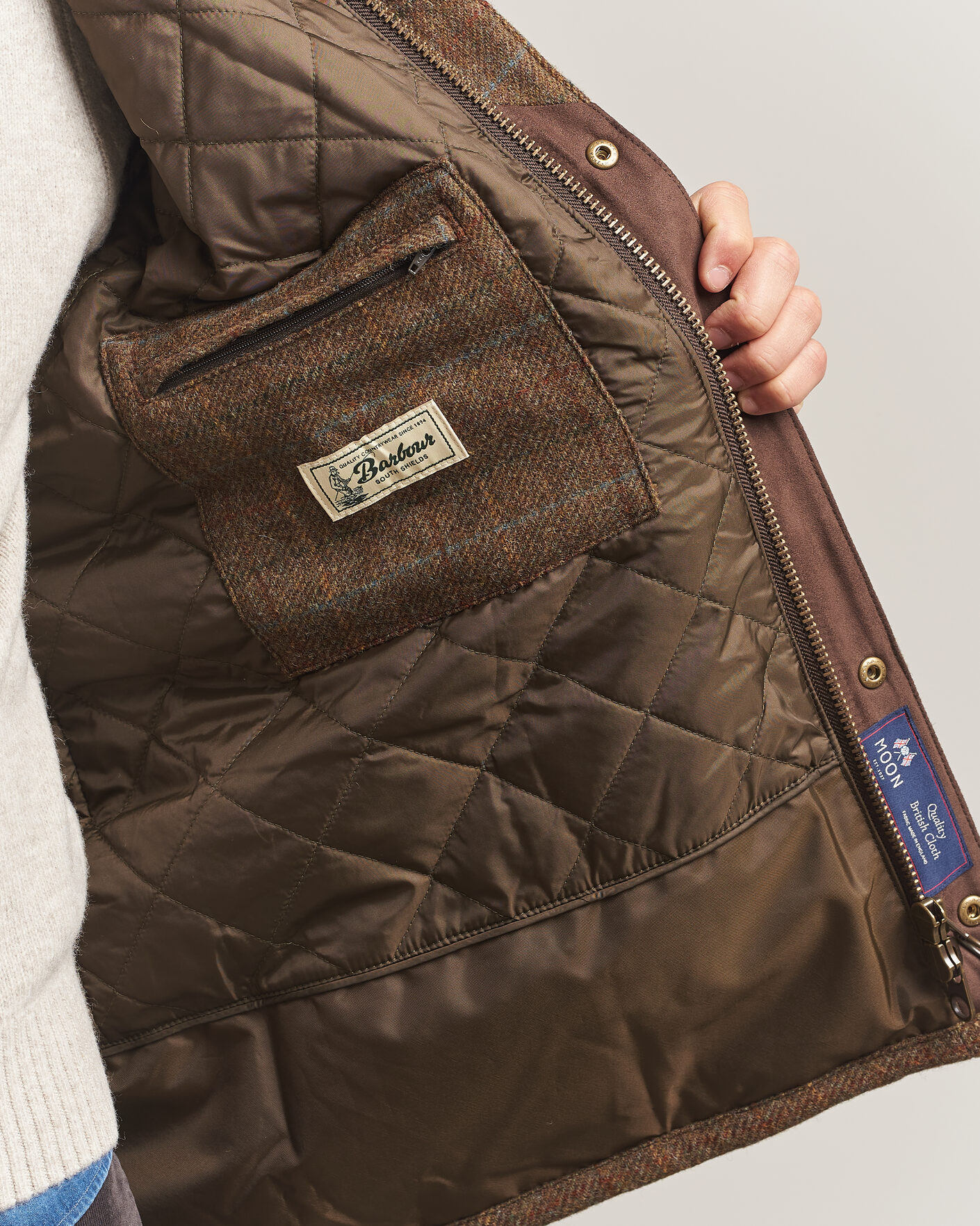 Mies | Takit | Barbour Lifestyle | Hereford Tweed Wool Jacket Moss Green