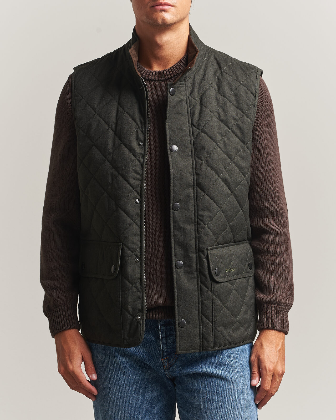 Mies | Ulkoliivit | Barbour Lifestyle | Lux Lowerdale Gilet Dark Sage