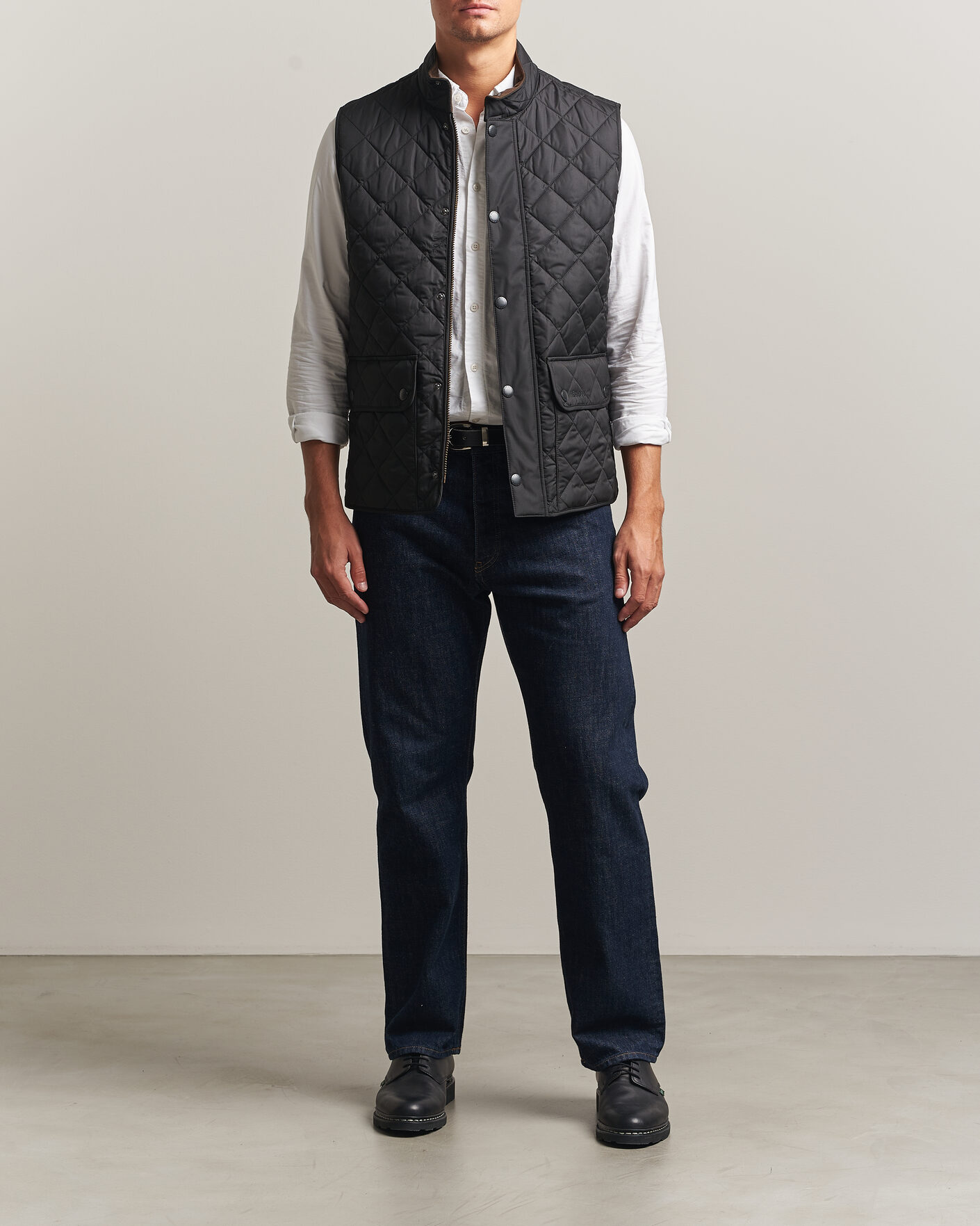 Mies | Ulkoliivit | Barbour Lifestyle | New Lowerdale Gilet Black