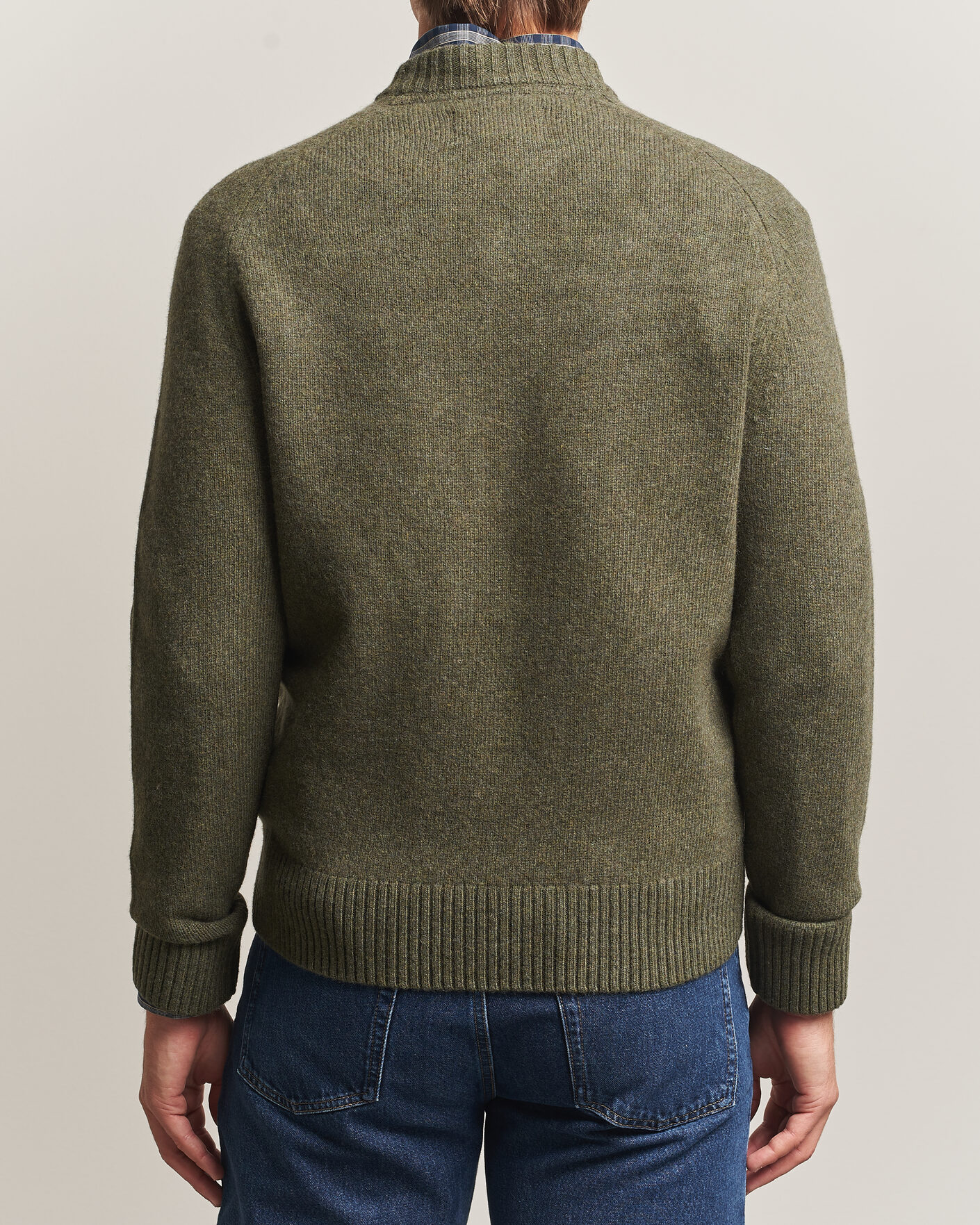 Mies | Puserot | Barbour Lifestyle | Newtown Lambswool Crewneck Olive