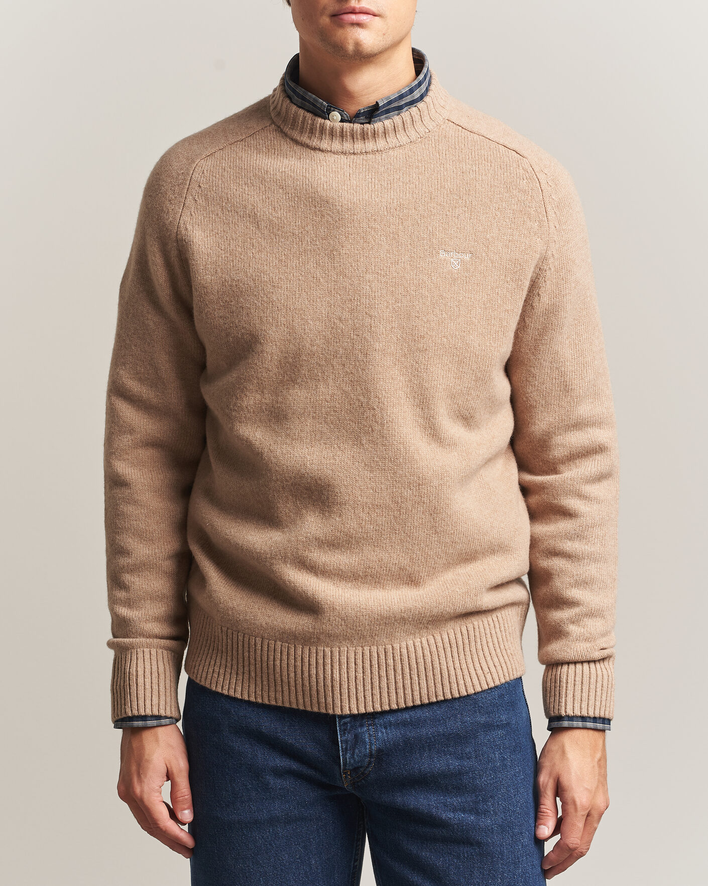 Mies | Puserot | Barbour Lifestyle | Newtown Lambswool Crewneck Stone