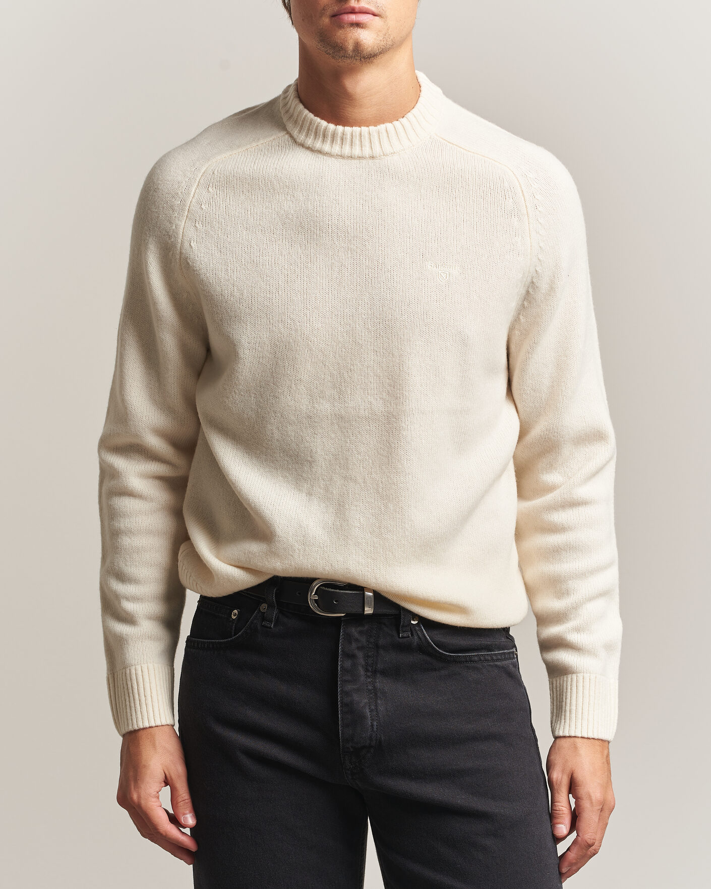 Mies | Puserot | Barbour Lifestyle | Newtown Lambswool Crewneck Antique White