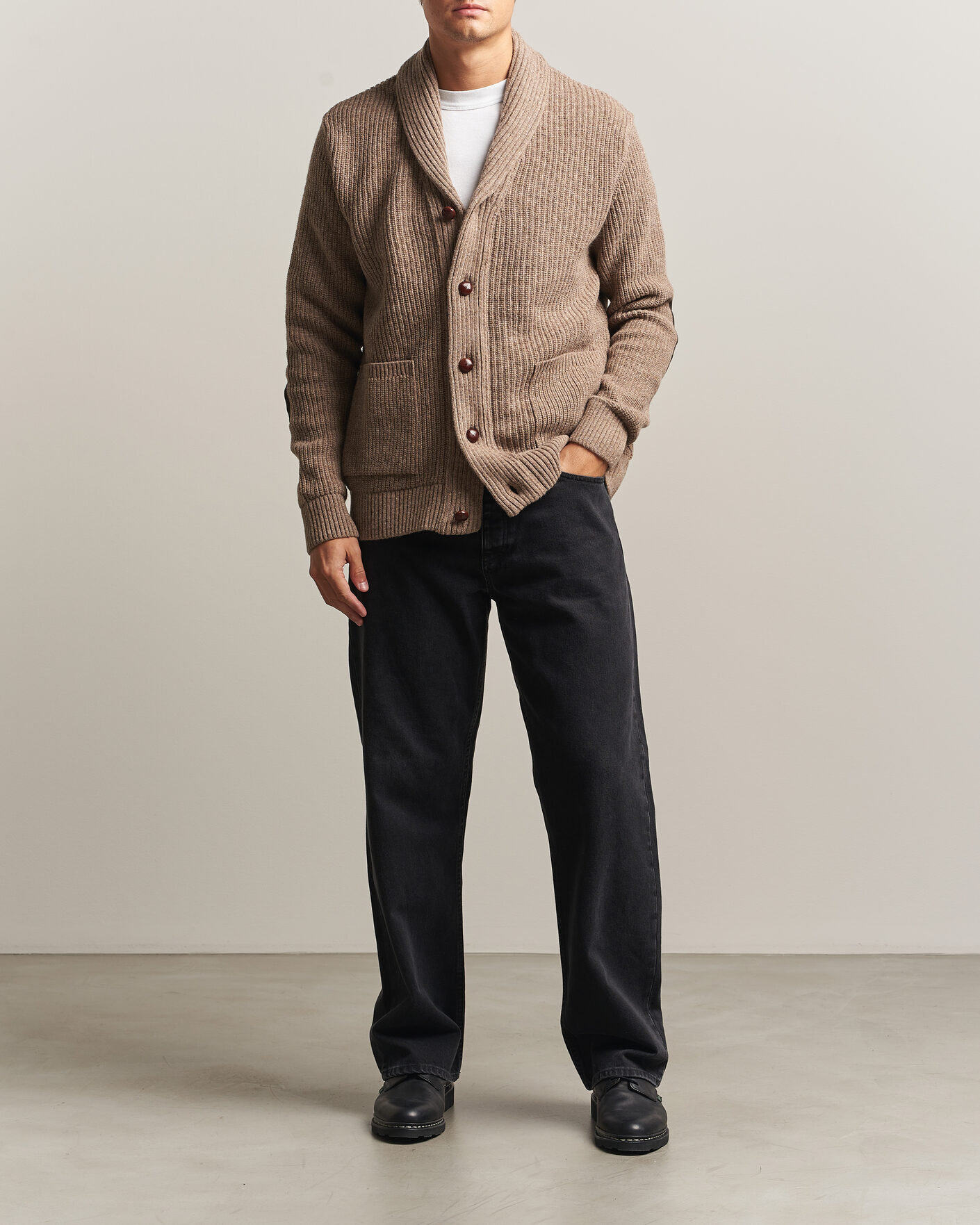 Mies | Puserot | Barbour Lifestyle | Hartland Knitted Shawl Cardigan Stone