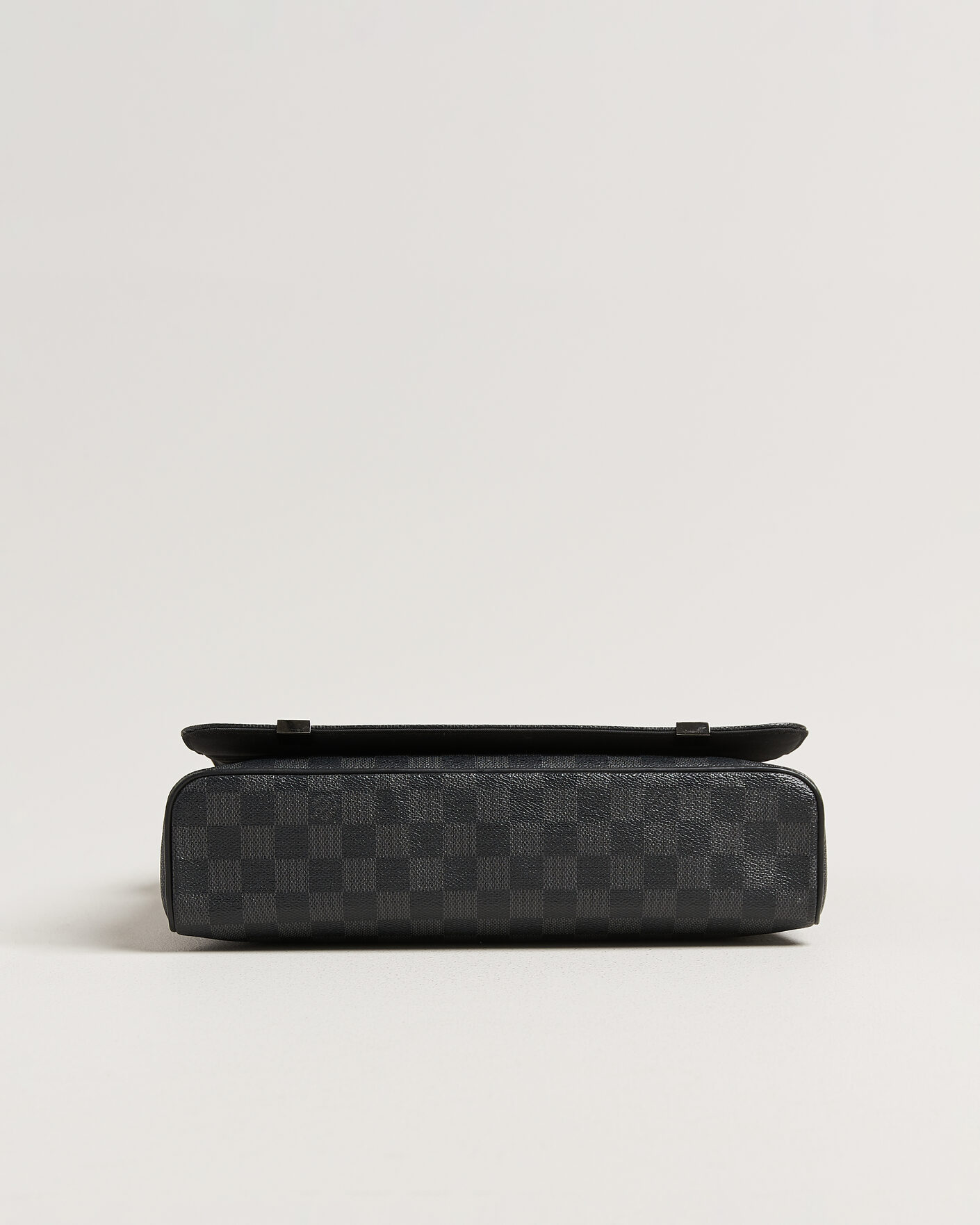 Mies | Pre-Owned & Vintage Bags | Louis Vuitton Pre-Owned | Louis Vuitton District Messenger Bag MM Damier Graphite