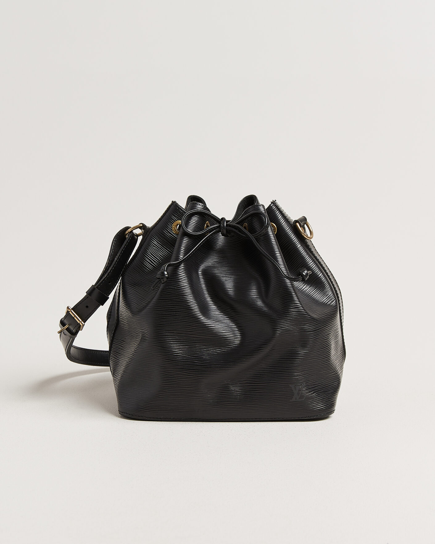 Mies | Pre-Owned & Vintage Bags | Louis Vuitton Pre-Owned | Petit Noé Epi Leather Black