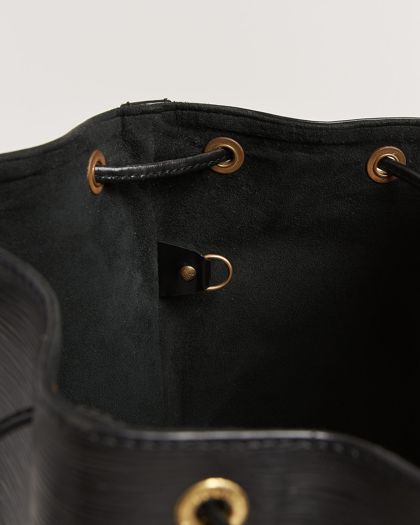 Mies | Pre-Owned & Vintage Bags | Louis Vuitton Pre-Owned | Petit Noé Epi Leather Black