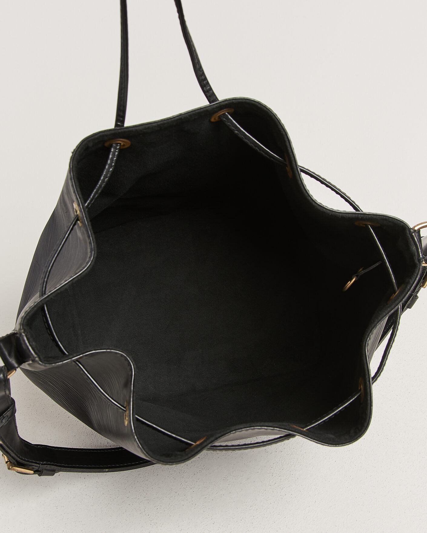 Mies | Pre-Owned & Vintage Bags | Louis Vuitton Pre-Owned | Petit Noé Epi Leather Black