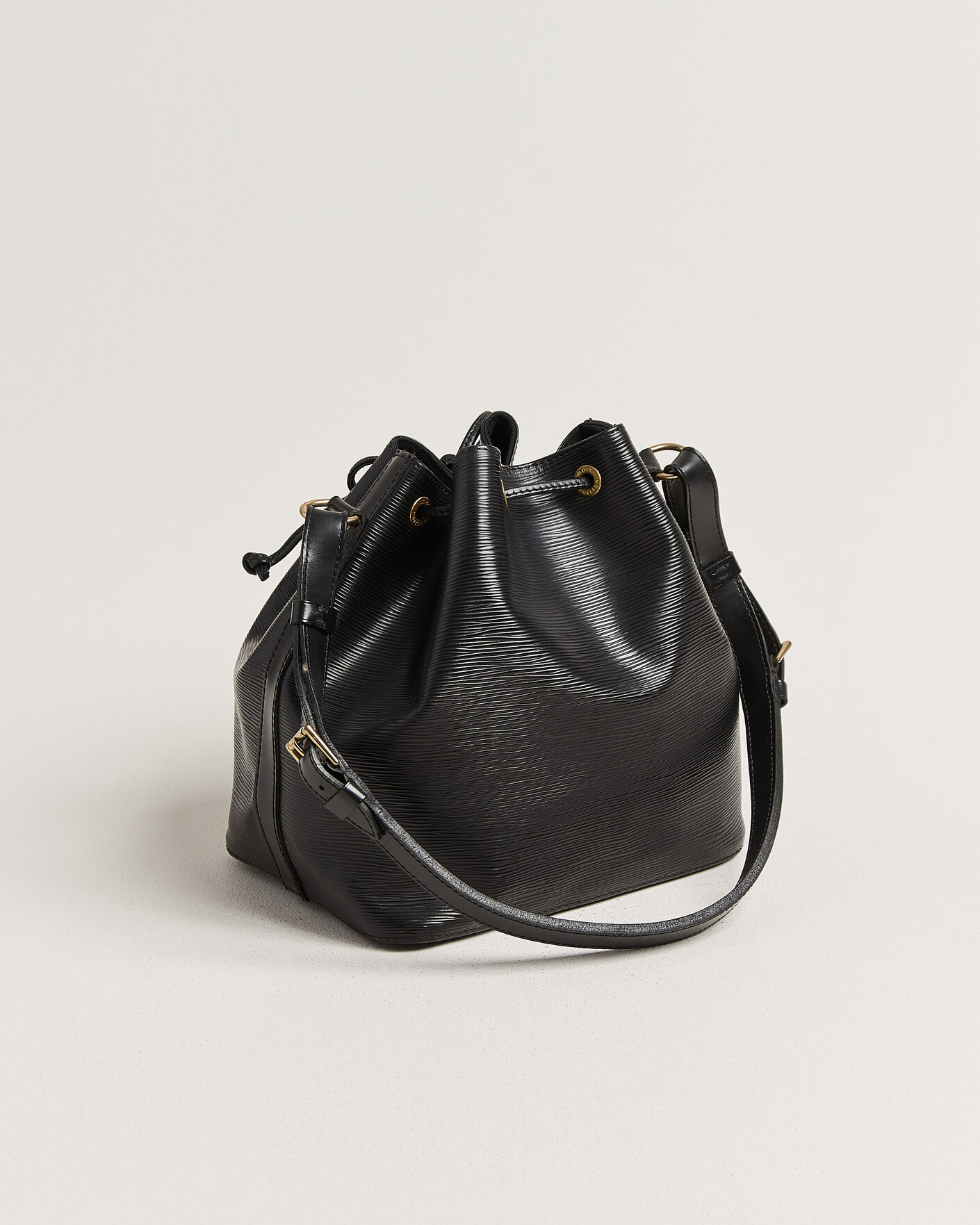 Mies | Pre-Owned & Vintage Bags | Louis Vuitton Pre-Owned | Petit Noé Epi Leather Black