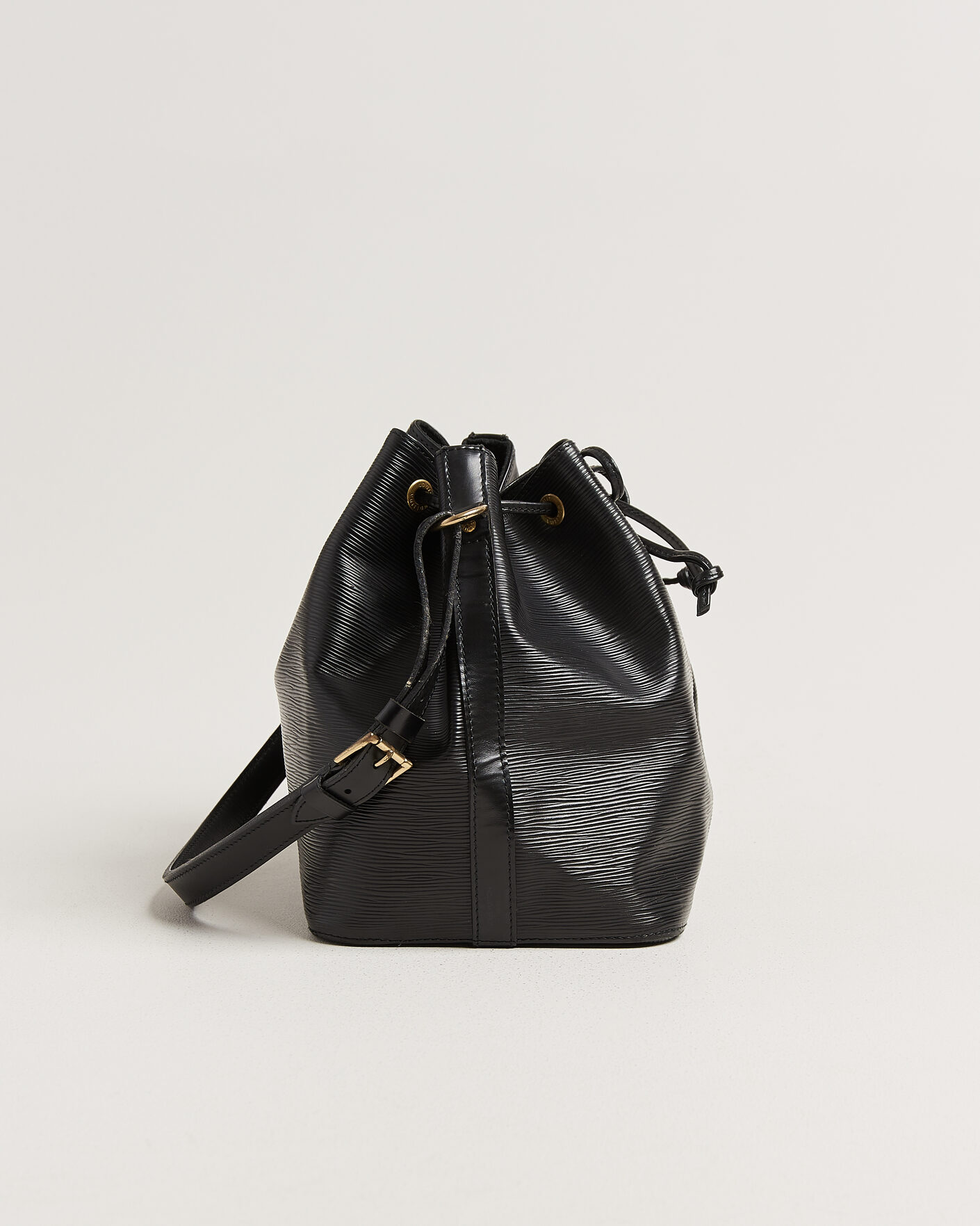 Mies | Pre-Owned & Vintage Bags | Louis Vuitton Pre-Owned | Petit Noé Epi Leather Black