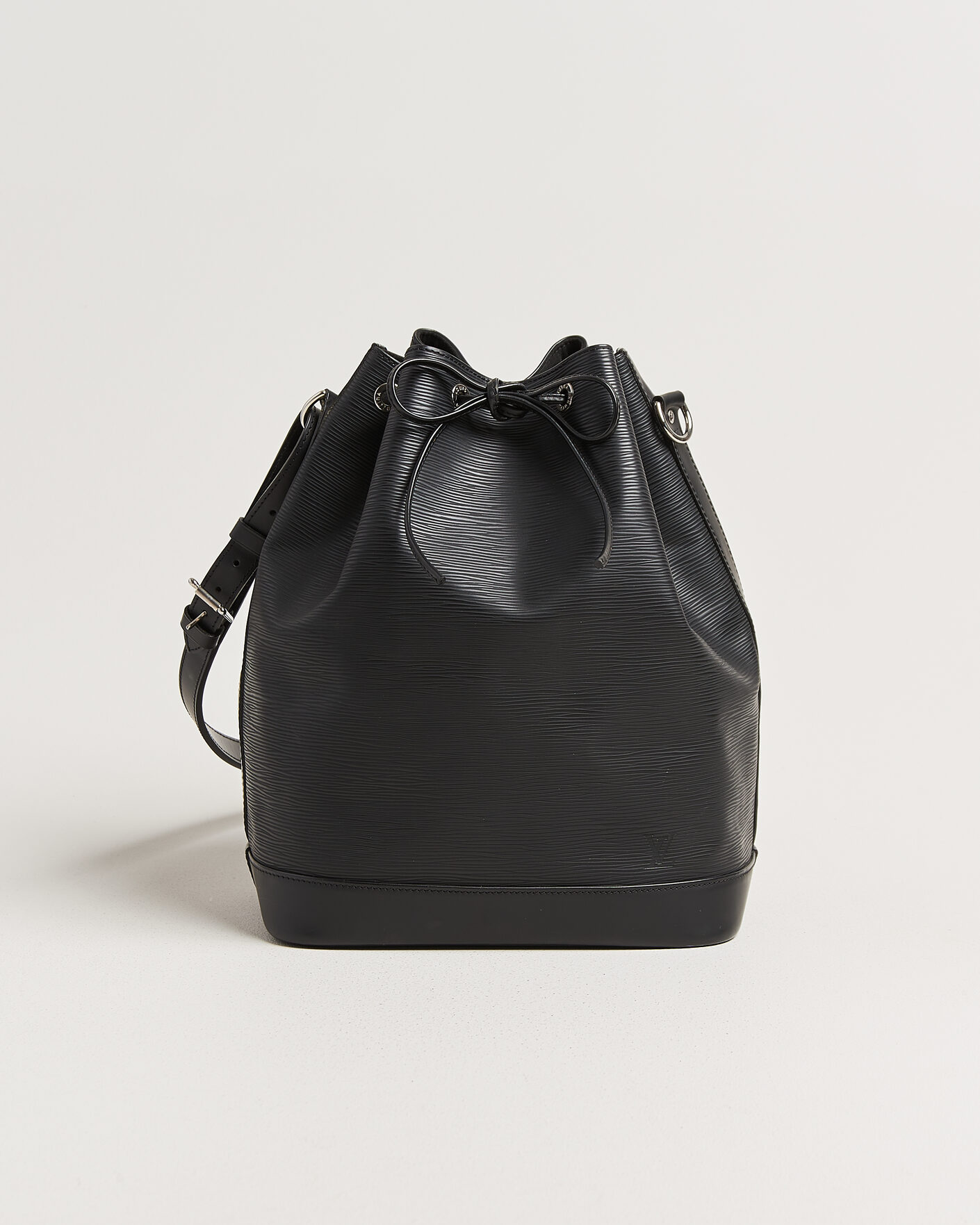 Mies | Pre-Owned & Vintage Bags | Louis Vuitton Pre-Owned | Noé Epi Leather Black