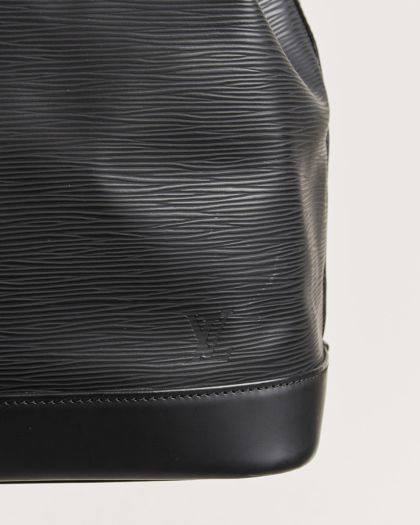 Mies | Pre-Owned & Vintage Bags | Louis Vuitton Pre-Owned | Noé Epi Leather Black