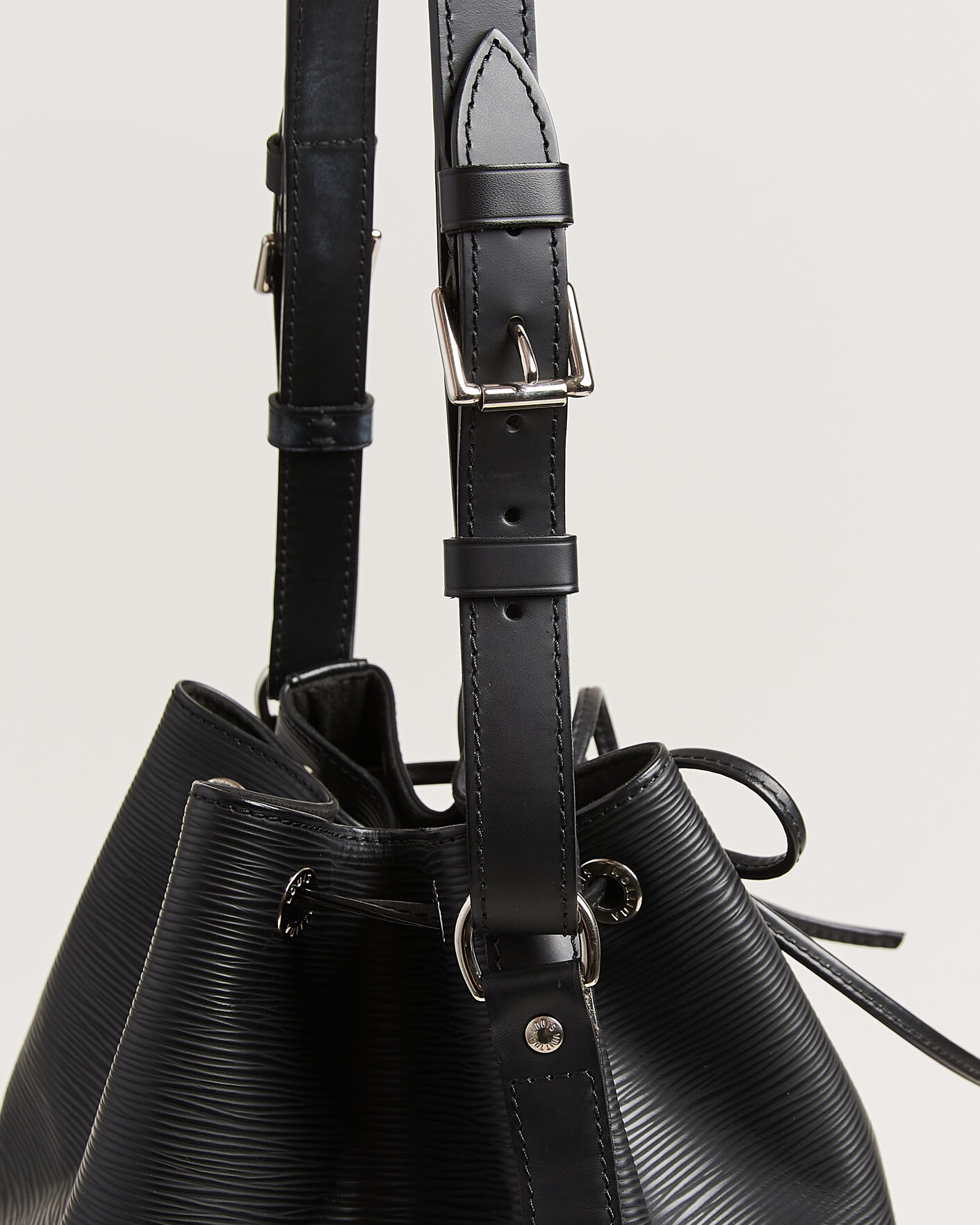 Mies | Pre-Owned & Vintage Bags | Louis Vuitton Pre-Owned | Noé Epi Leather Black