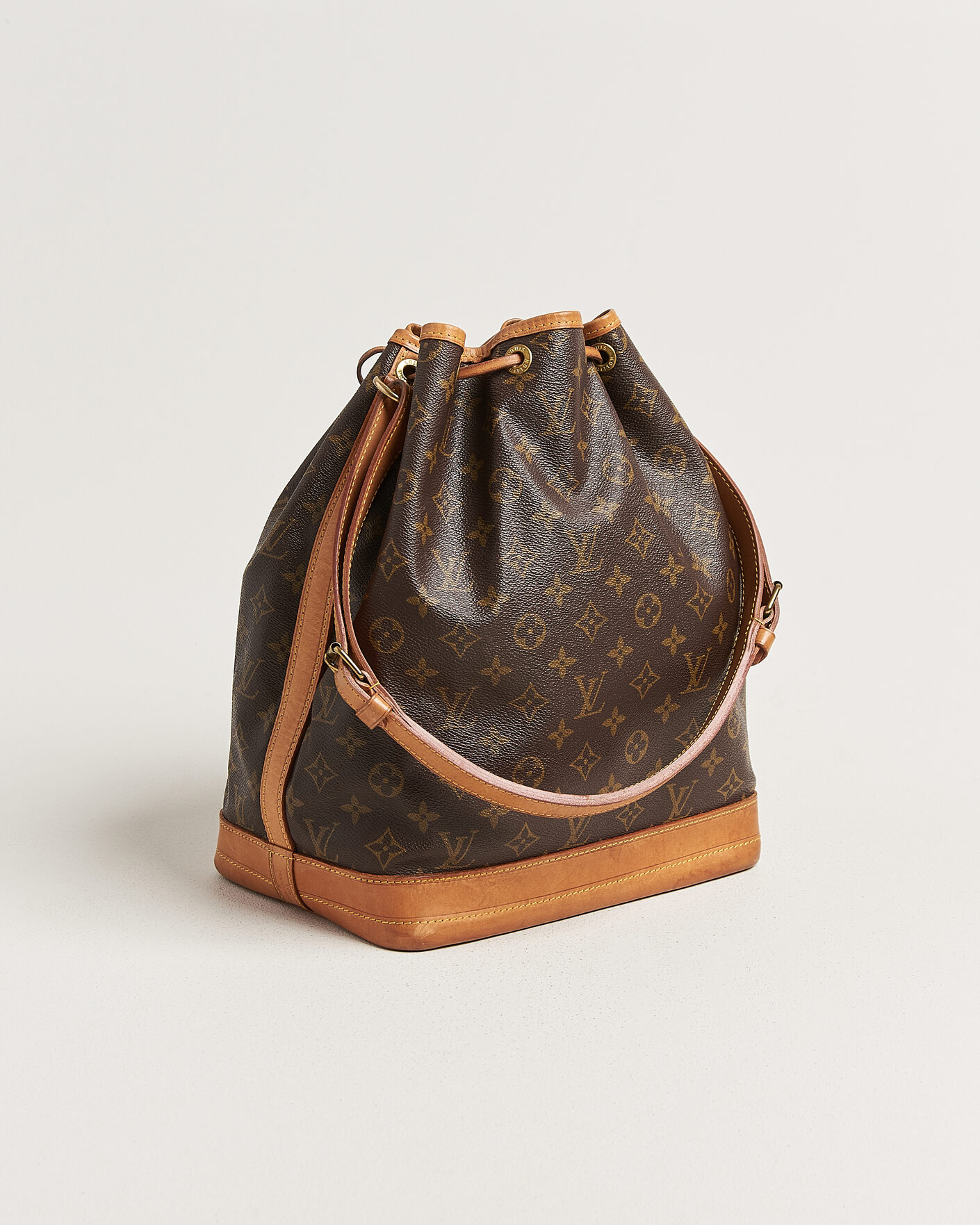 Mies | Pre-Owned & Vintage Bags | Louis Vuitton Pre-Owned | Noé Monogram