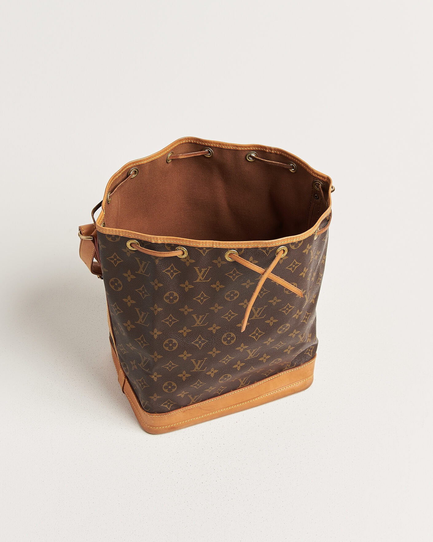 Mies | Pre-Owned & Vintage Bags | Louis Vuitton Pre-Owned | Noé Monogram