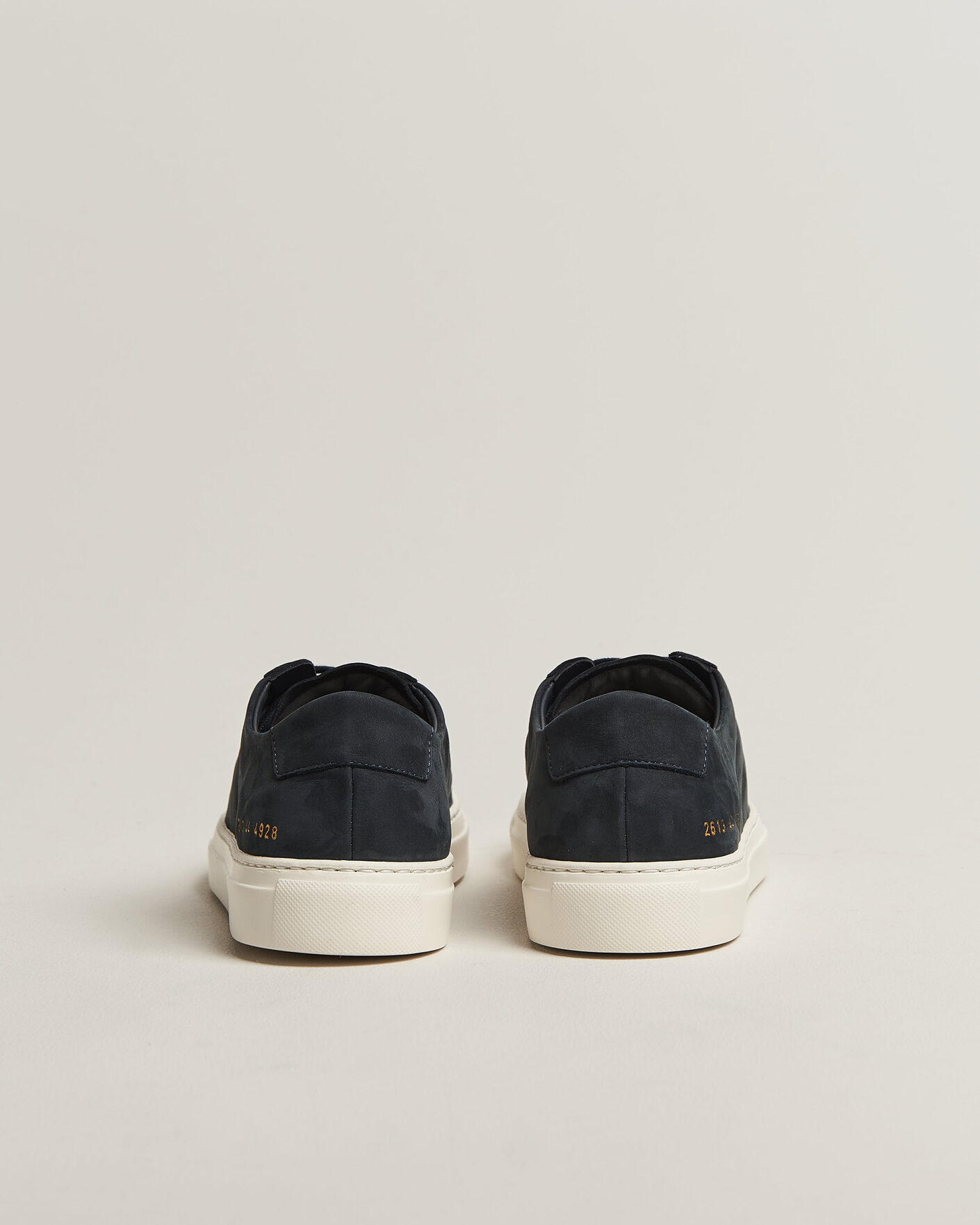 Mies | Tennarit | Common Projects | Original Achilles Nubuck Sneaker Navy