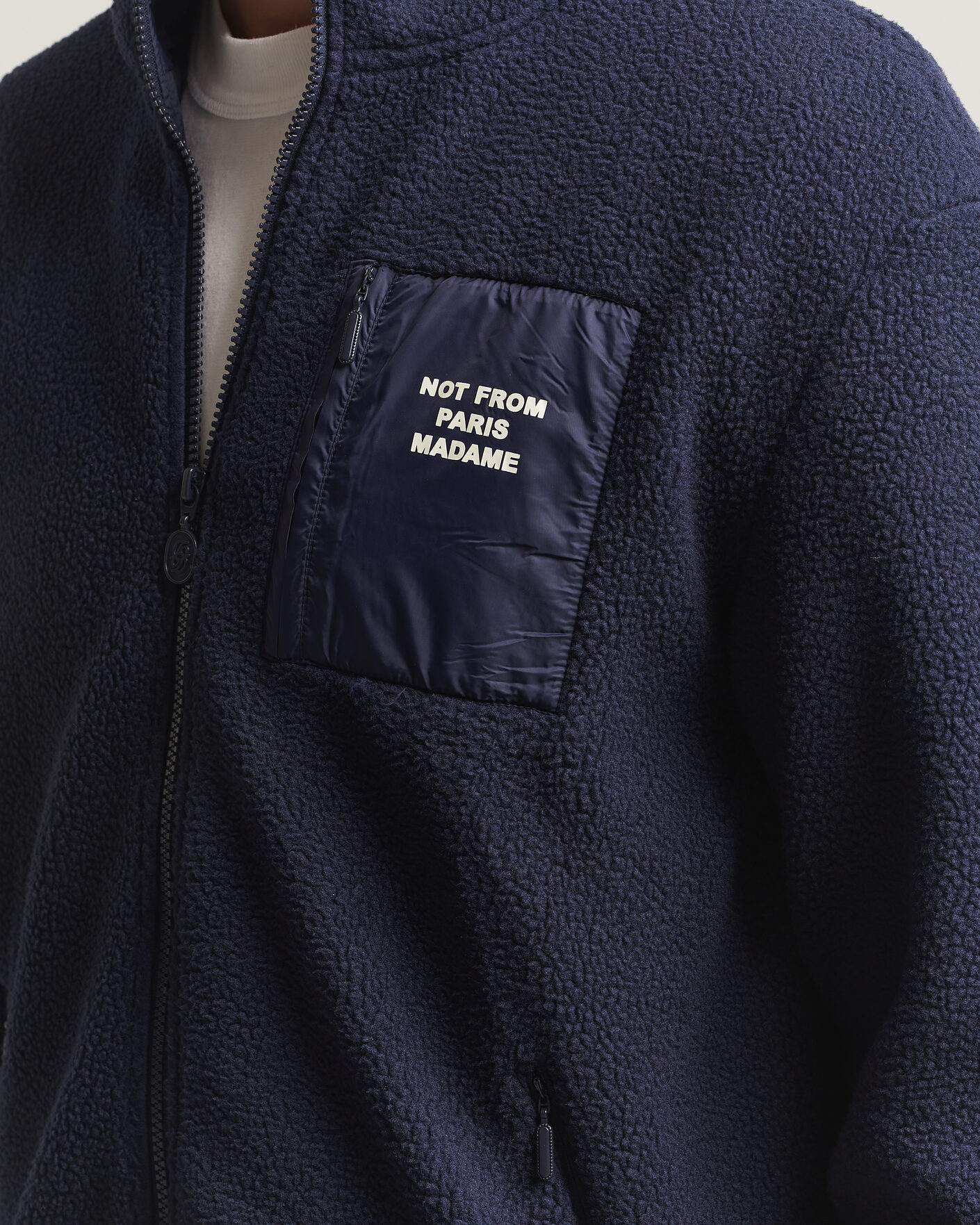 Mies | Puserot | Drôle de Monsieur | Slogan Sherpa Jacket Navy