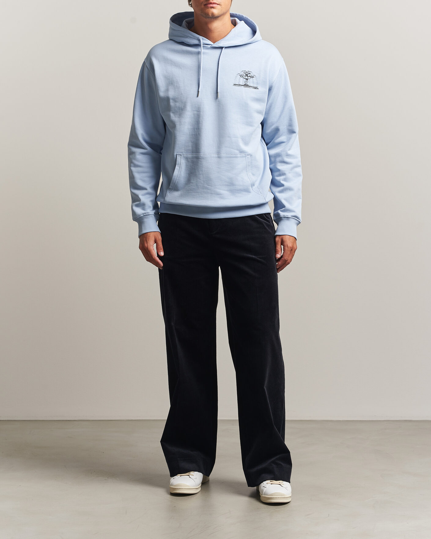 Mies | Puserot | Drôle de Monsieur | Fountain Printed Hoodie Light Blue