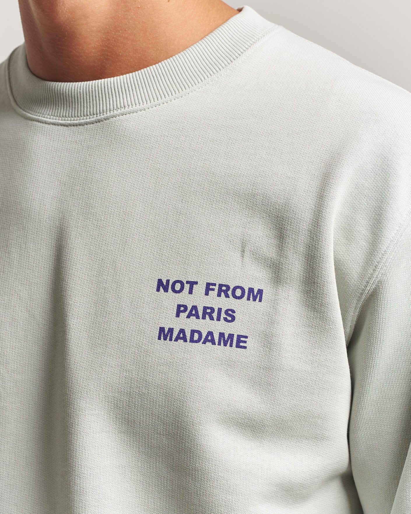 Mies | Puserot | Drôle de Monsieur | Bold Slogan Sweatshirt Grey