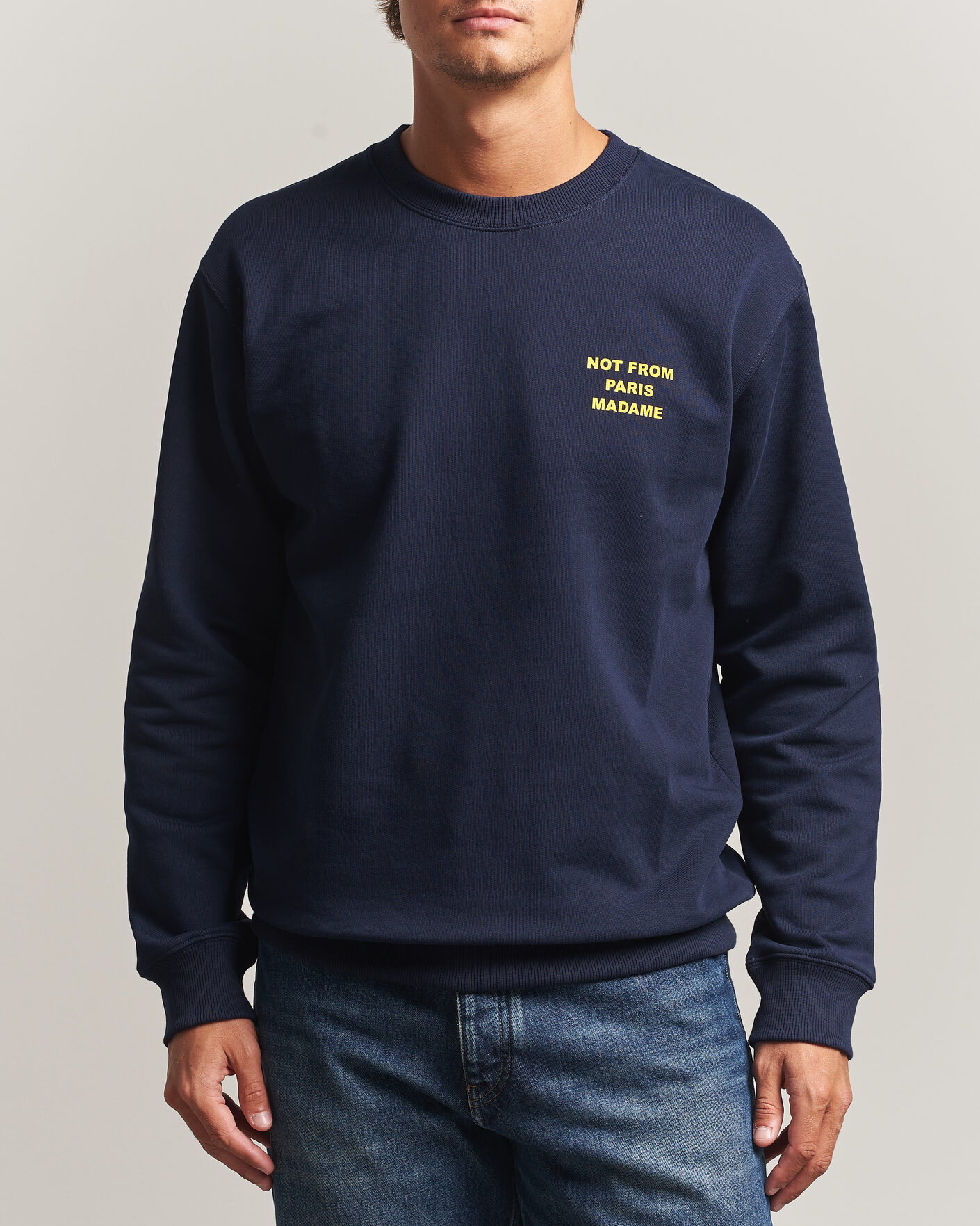 Mies | Puserot | Drôle de Monsieur | Bold Slogan Sweatshirt Navy