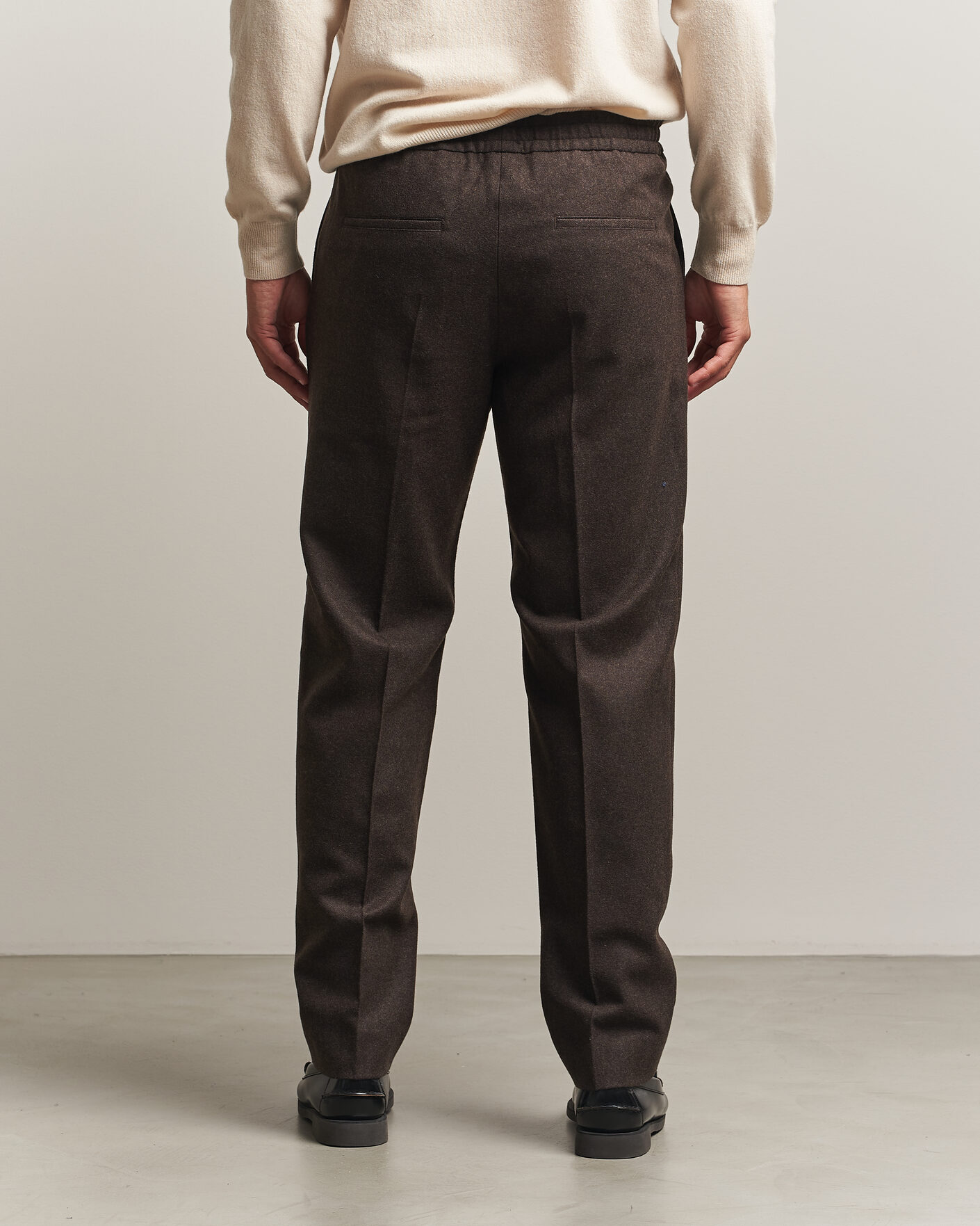 Mies | Housut | Filippa K | Theo Relaxed Flannel Trousers Walnut Brown