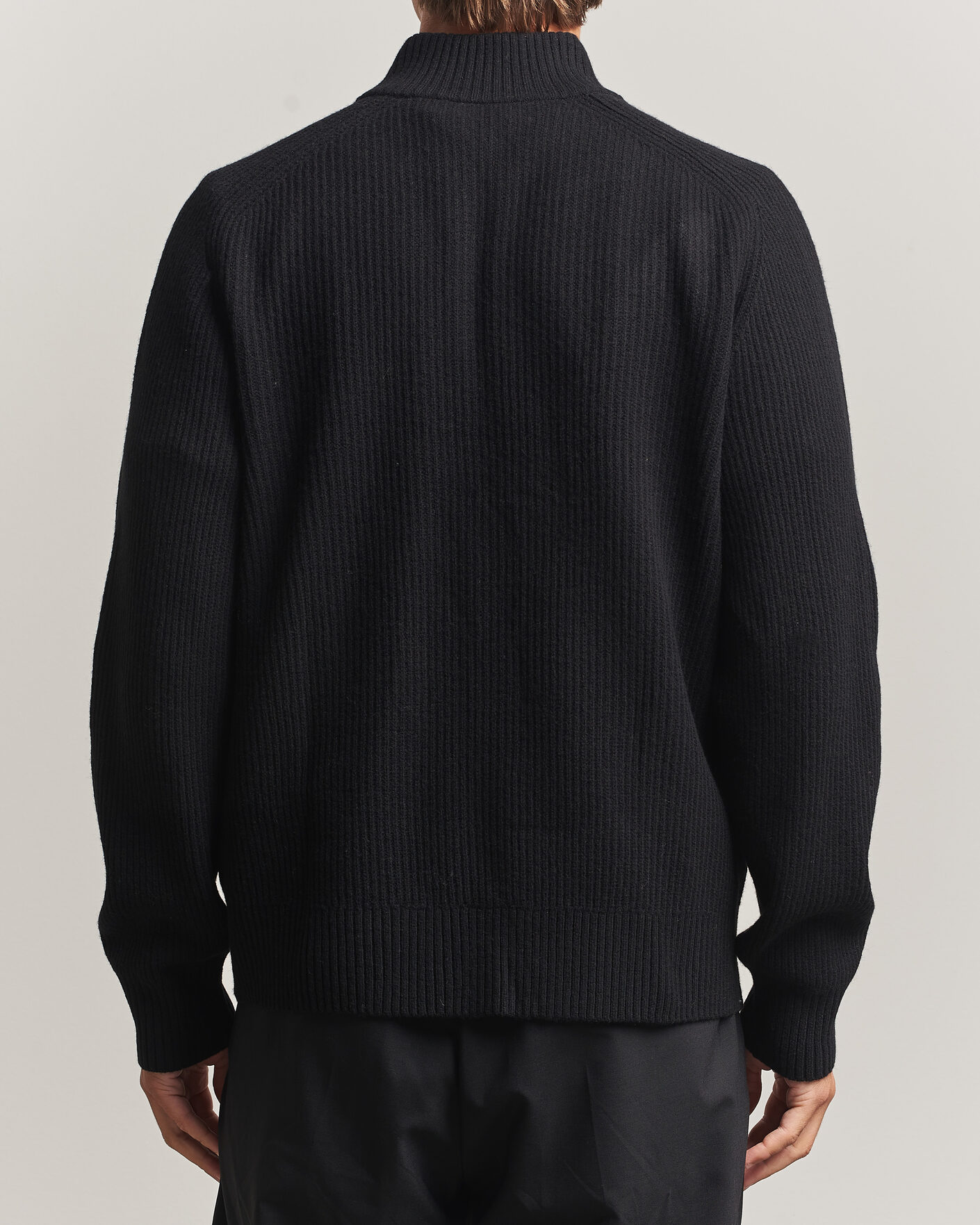 Mies | Puserot | Filippa K | Ribbed Wool Knitted Half Zip Black