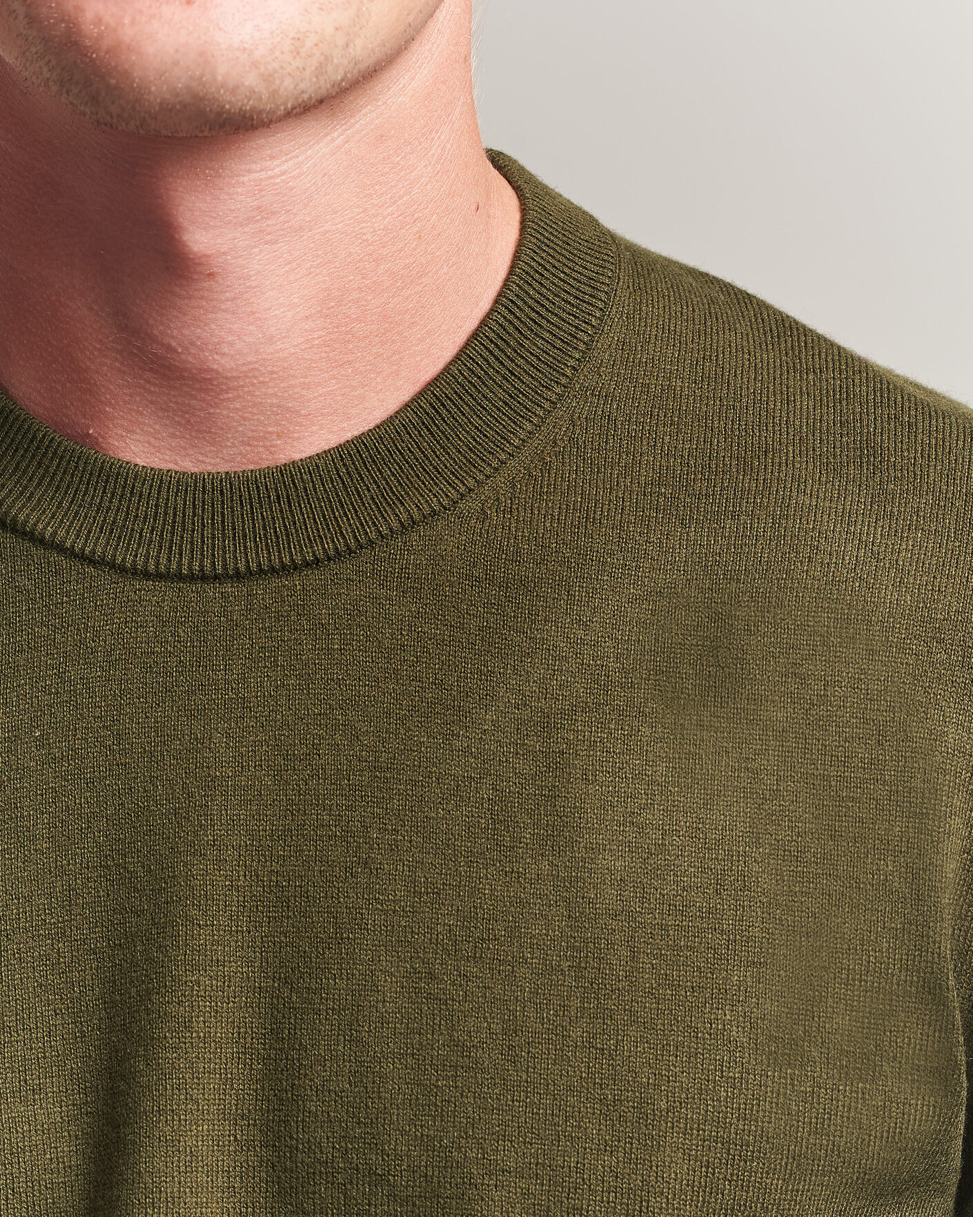 Mies | Puserot | Filippa K | Cotton Merino Knitted Sweater Dark Moss Green