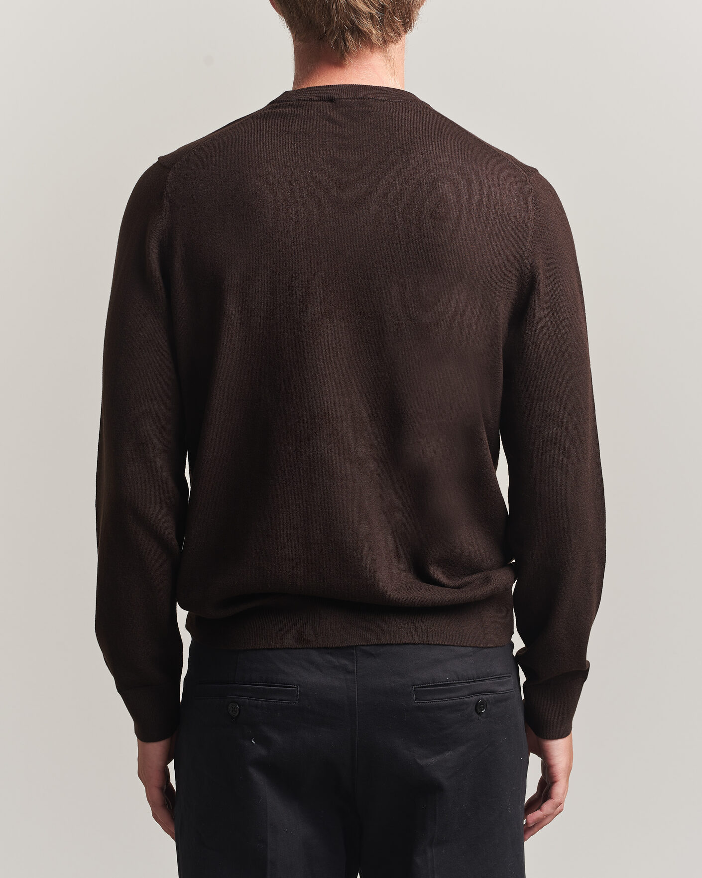 Mies | Puserot | Filippa K | Cotton Merino Knitted Sweater Dark Chocolate