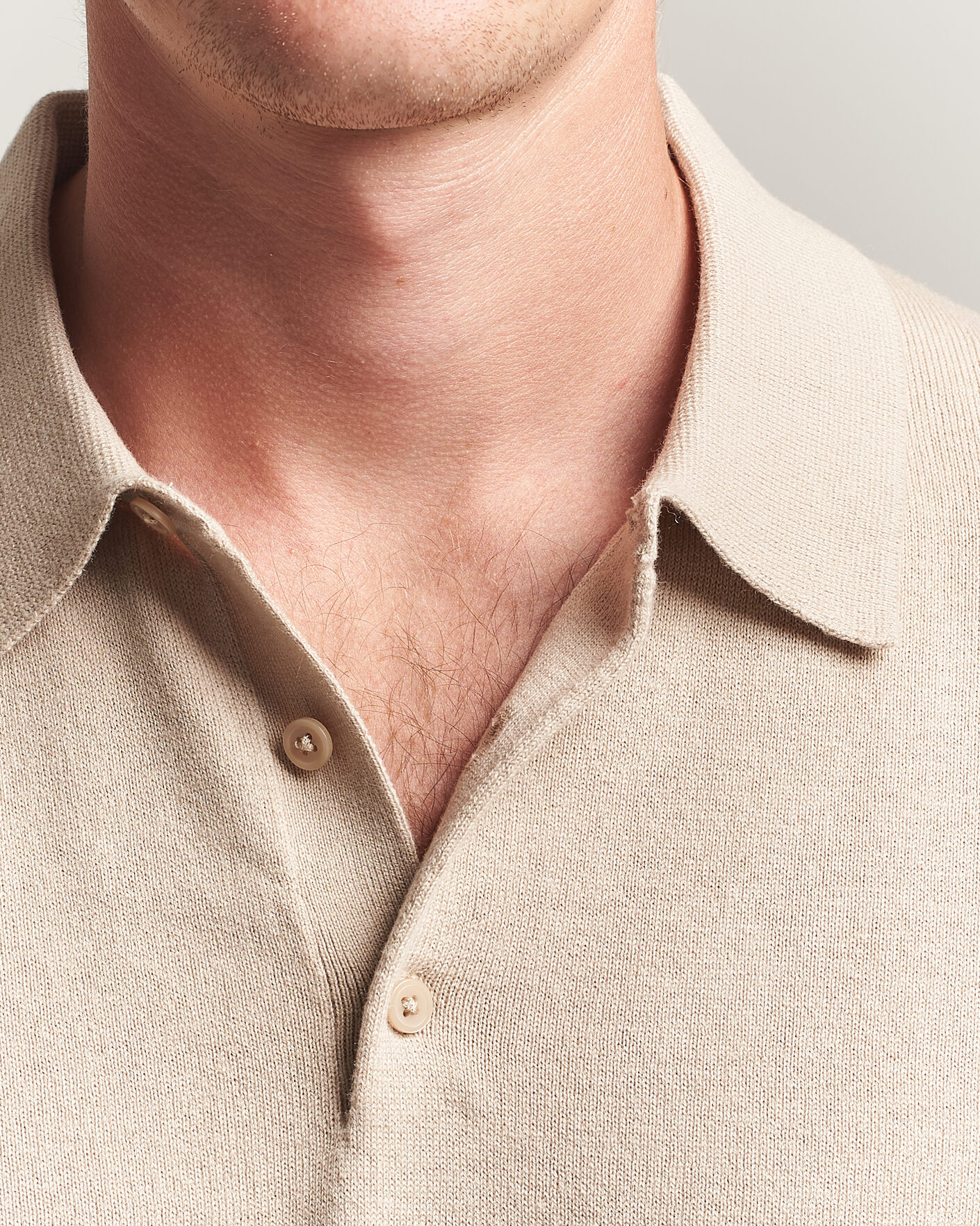 Mies | Puserot | Filippa K | Knitted Polo Shirt Pearl Beige