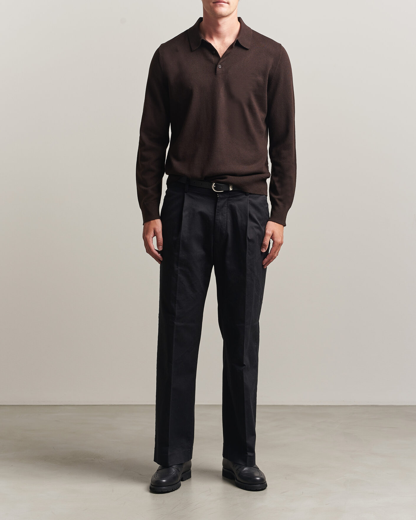 Mies | Puserot | Filippa K | Knitted Polo Shirt Dark Chocolate