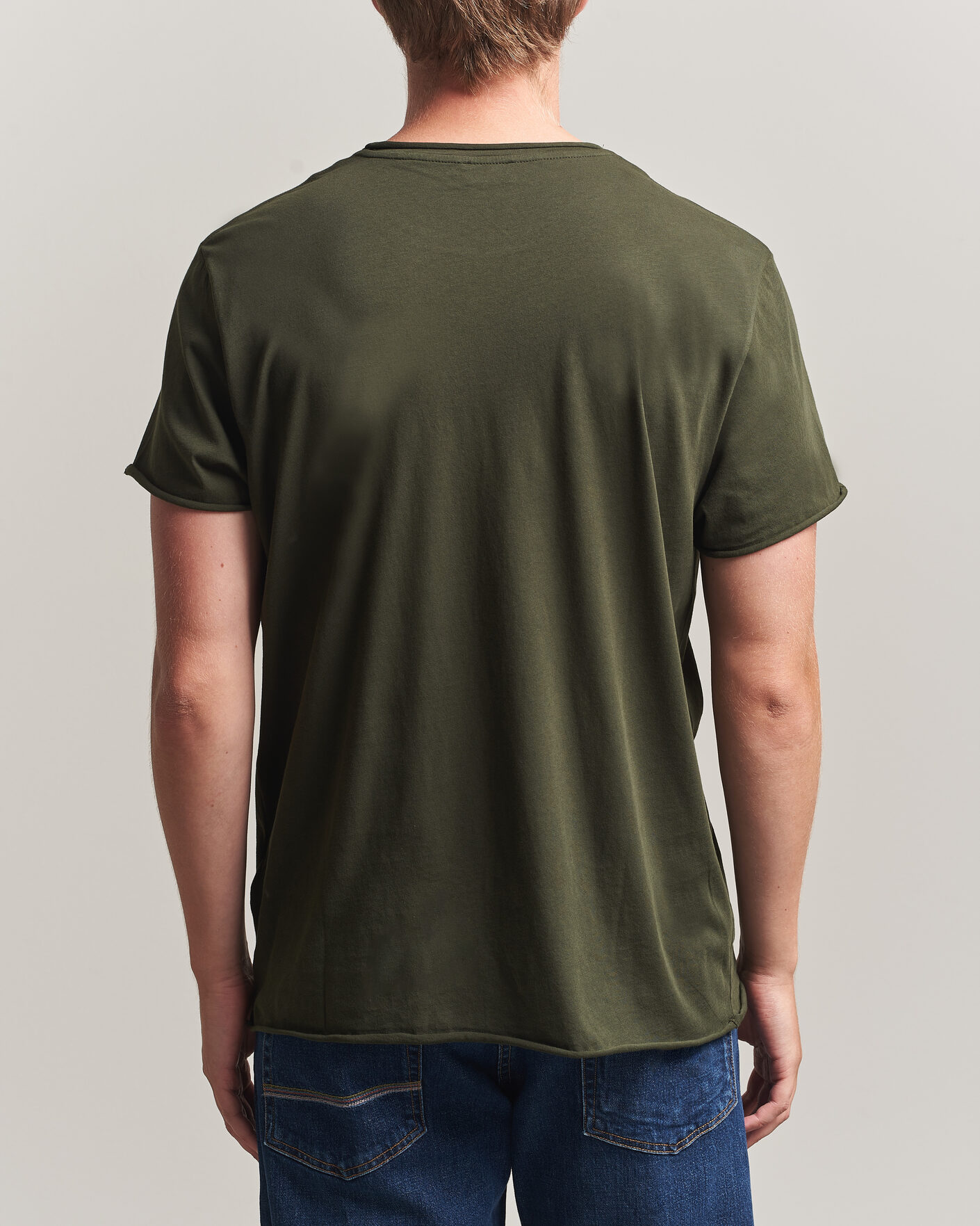Mies | T-paidat | Filippa K | Roll Neck Crew Neck T-Shirt Night Green