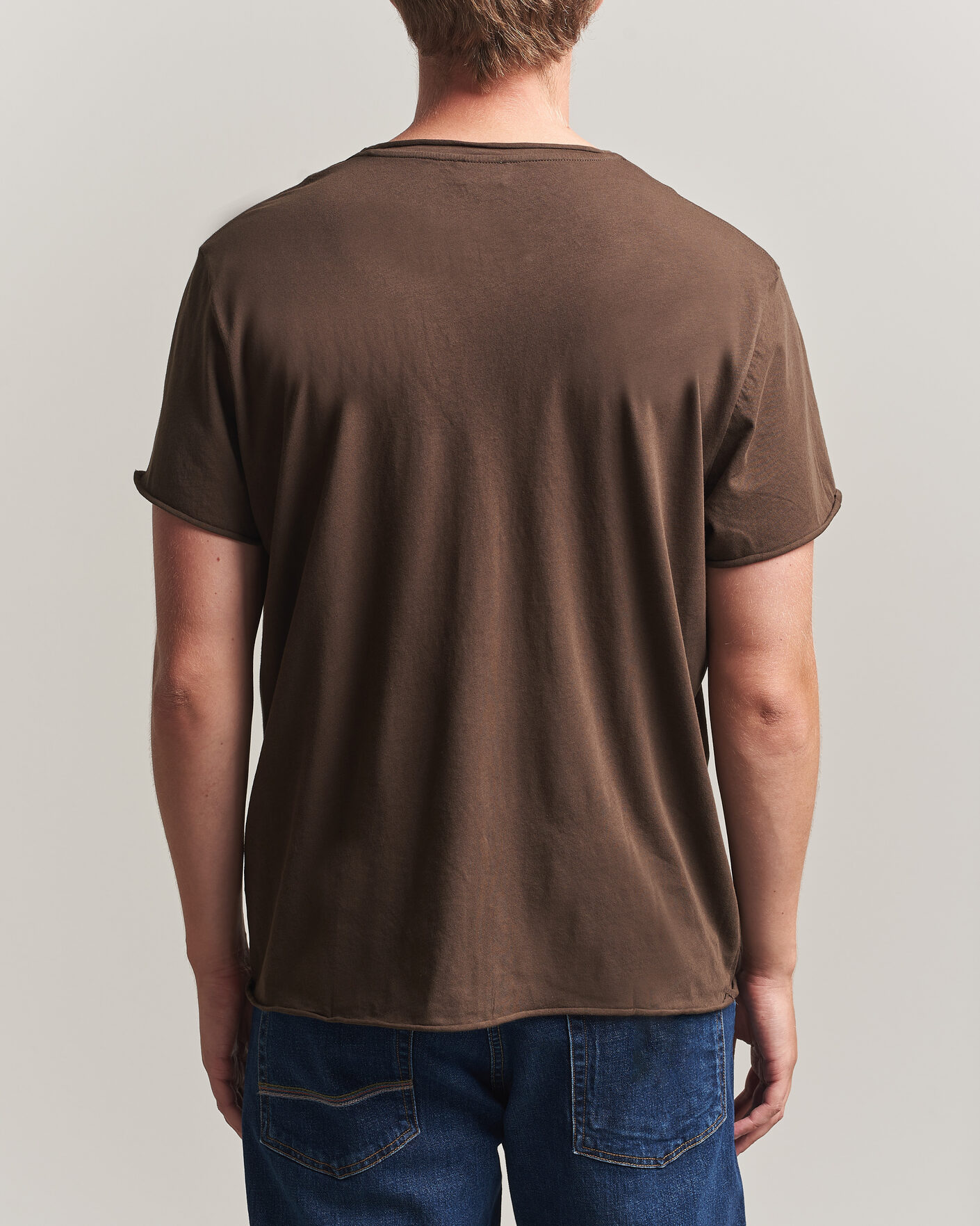 Mies | T-paidat | Filippa K | Roll Neck Crew Neck T-Shirt Golden Brown