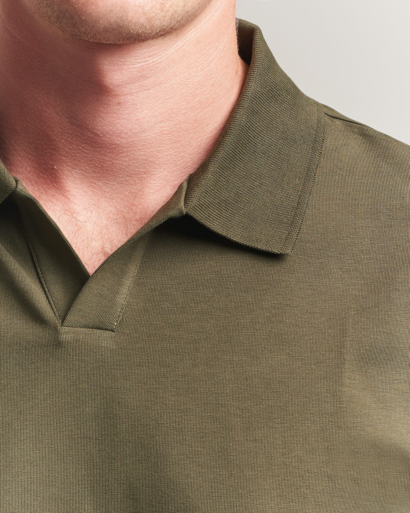 Mies | Pikeet | Filippa K | Soft Lycra Polo T-Shirt Ebony Brown