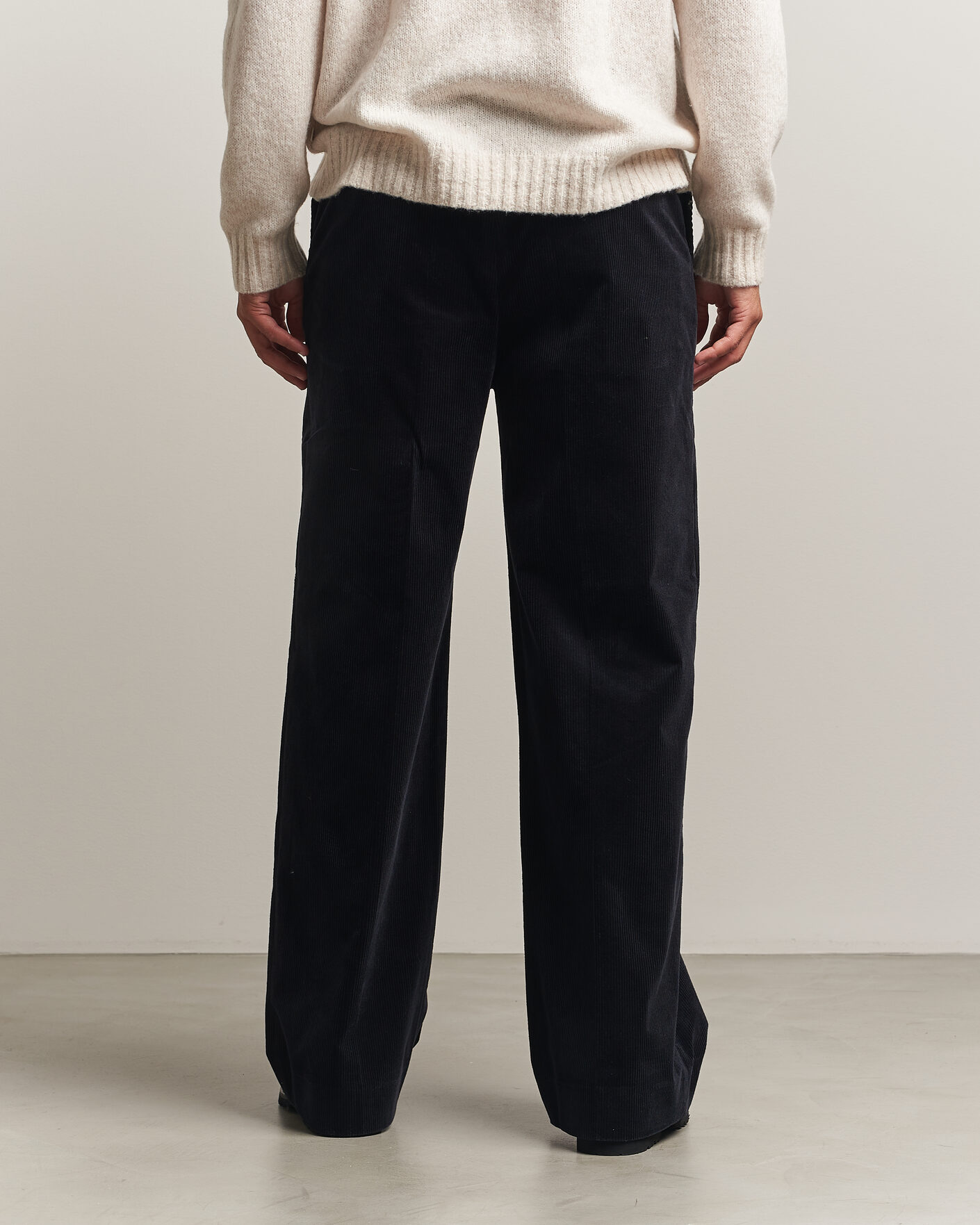 Mies | Housut | Filippa K | Hector Corduroy Trousers Dark Navy