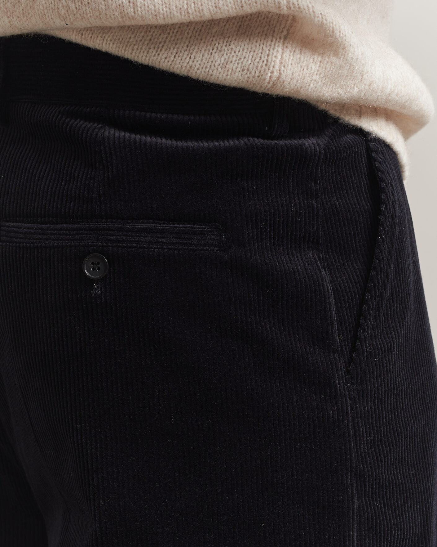 Mies | Housut | Filippa K | Hector Corduroy Trousers Dark Navy