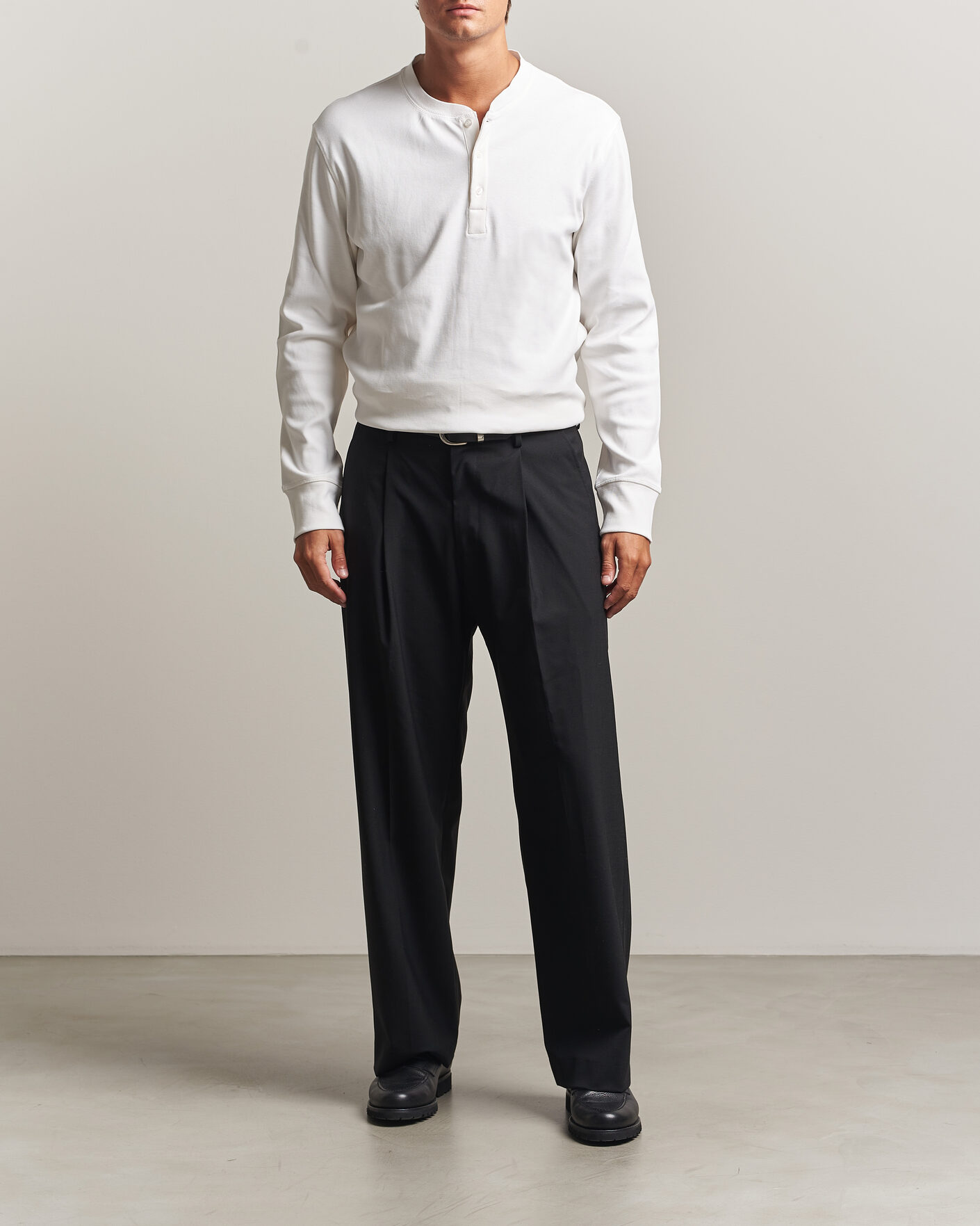 Mies | Puserot | Filippa K | Cotton Rib Henley White