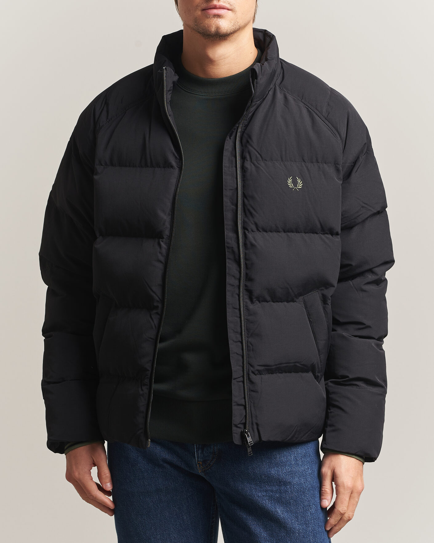 Mies | Takit | Fred Perry | Raglan Sleeve Padded Jacket Black