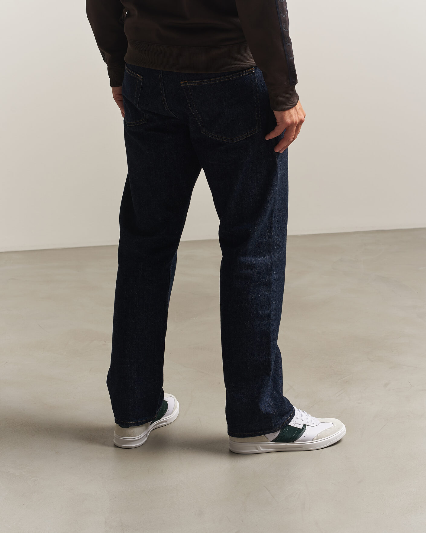 Mies | Tennarit | Fred Perry | B4 Leather/Suede Sneaker White