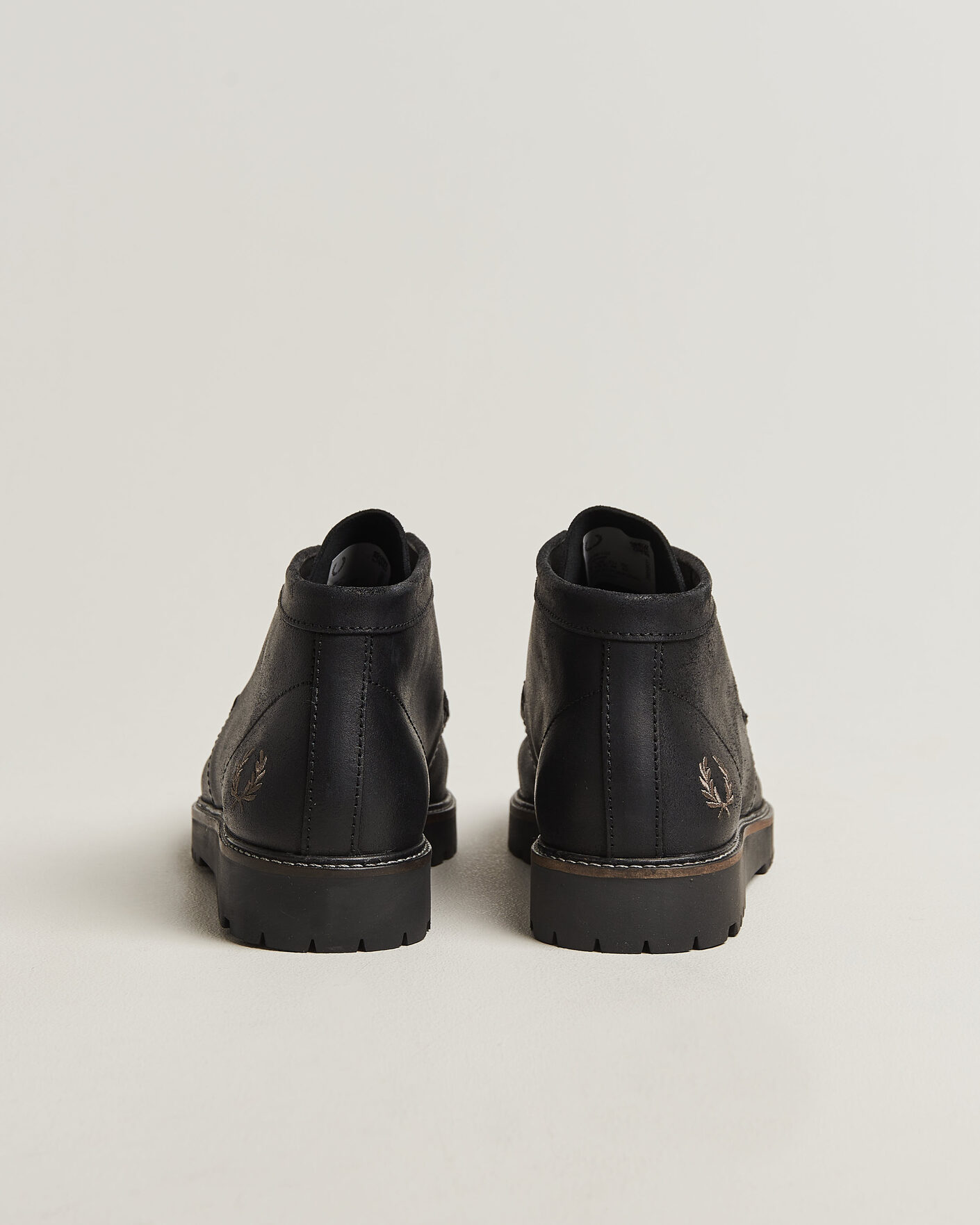 Mies | Nilkkurit | Fred Perry | Kenney Waxed Suede Chukka Boot Black