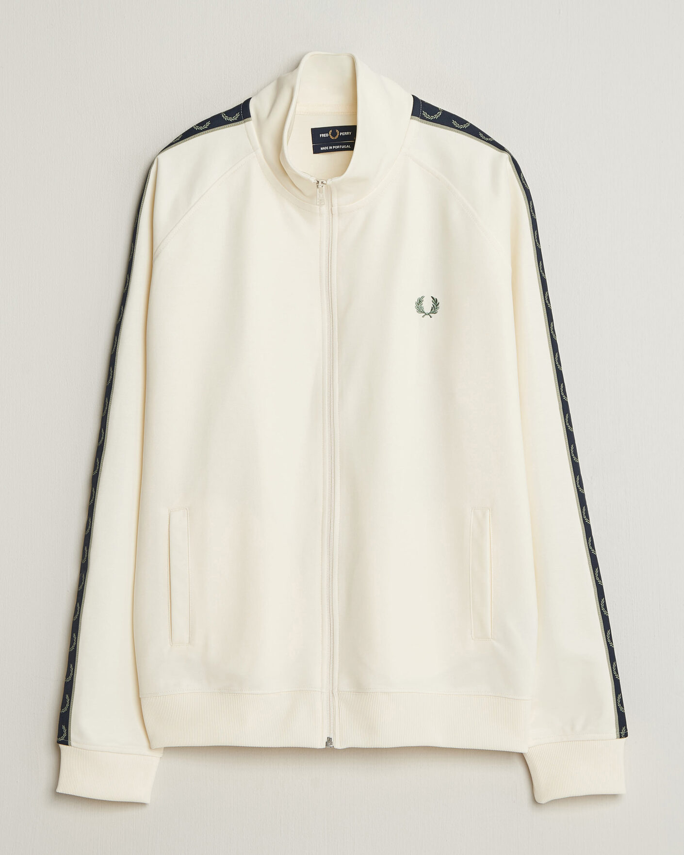 Mies | Puserot | Fred Perry | Taped Track Jacket Ecru
