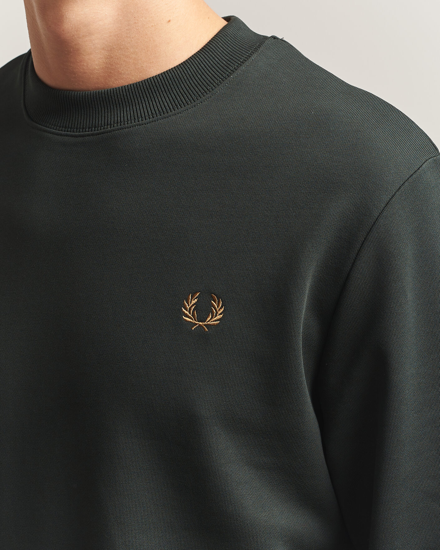Mies | Puserot | Fred Perry | Crew Neck Sweatshirt Night Green
