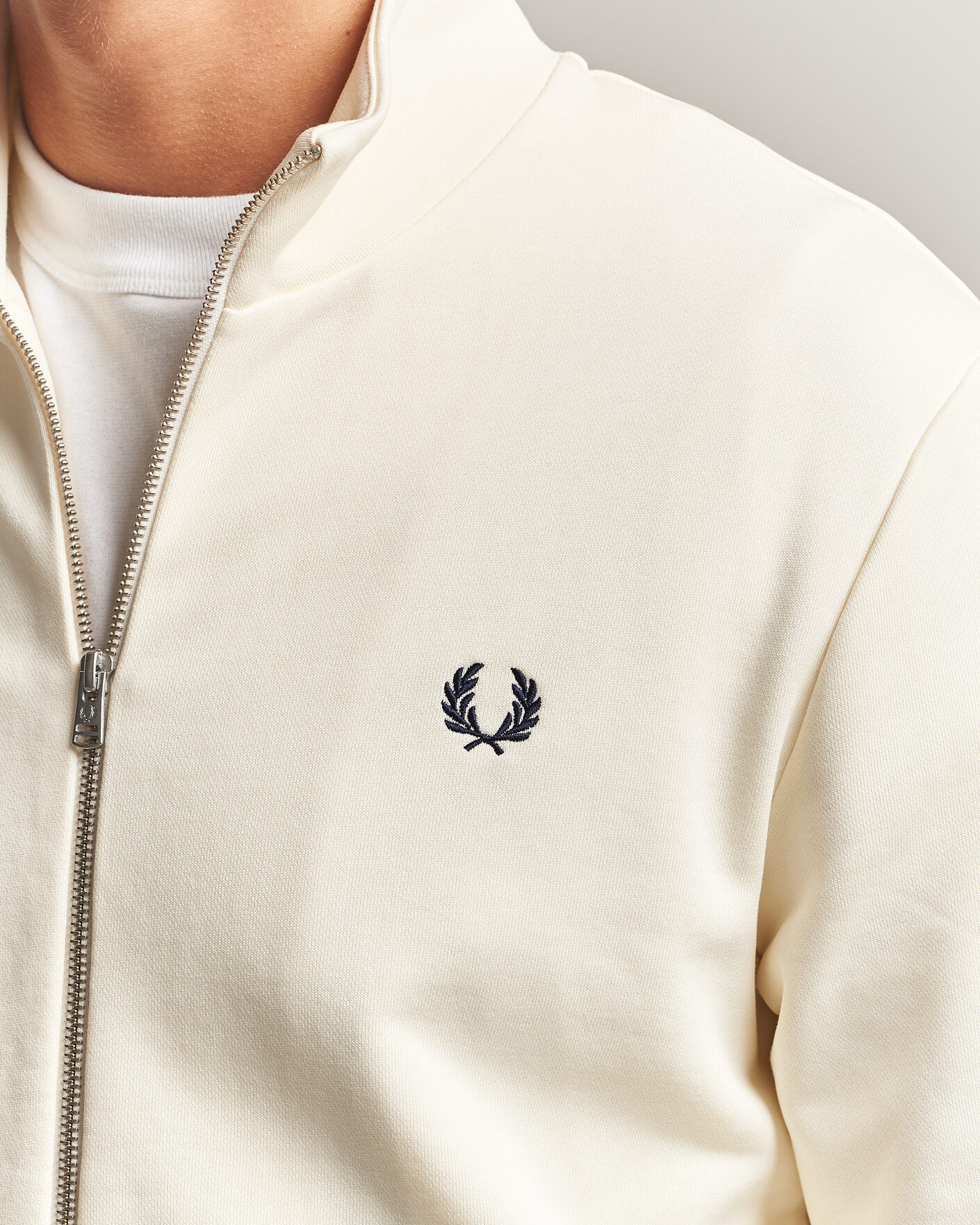 Mies | Puserot | Fred Perry | Full Zip Sweatshirt Ecru