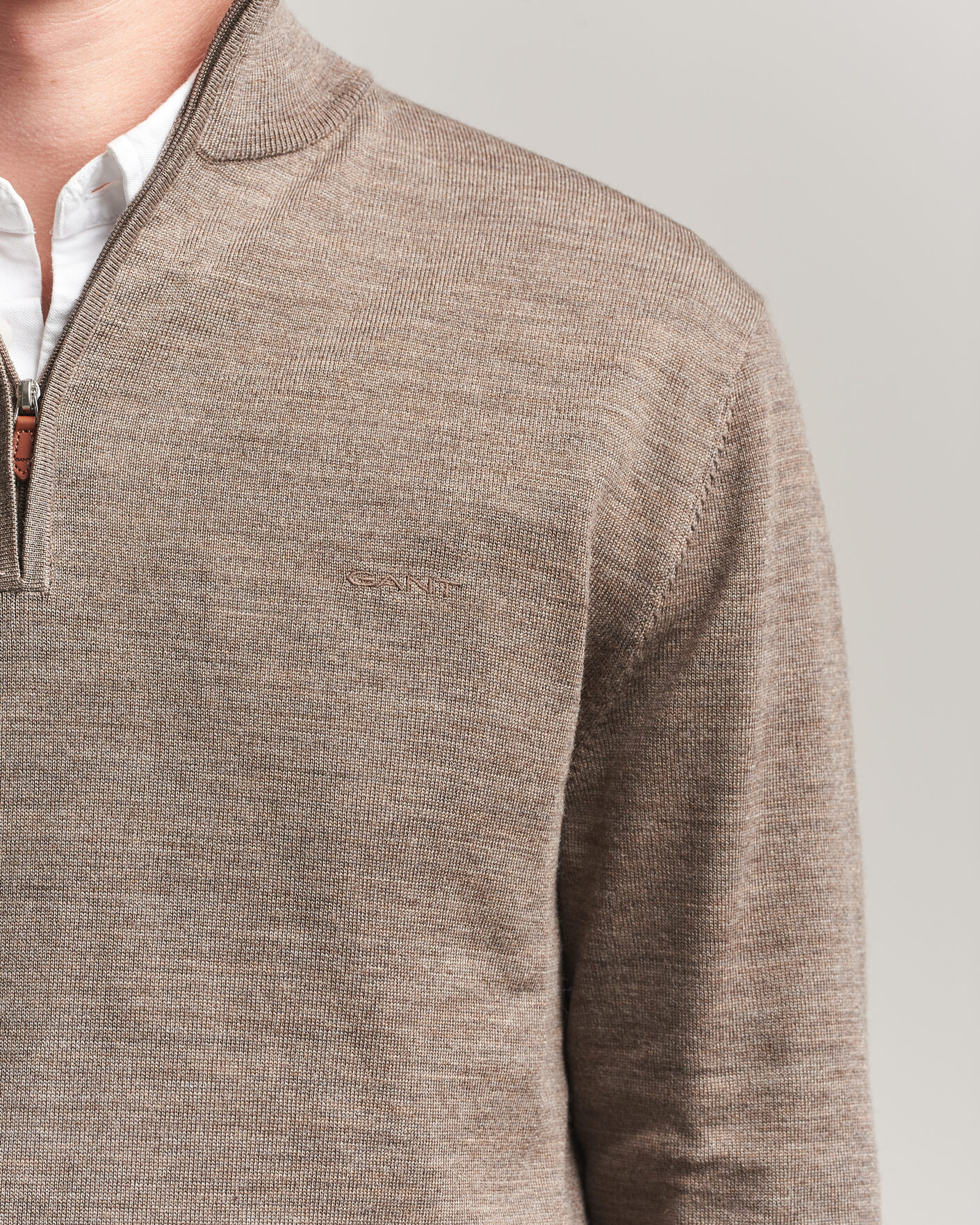 Mies | Puserot | Gant | Extrafine Merino Knitted Half Zip Dark Hazelnut Melange