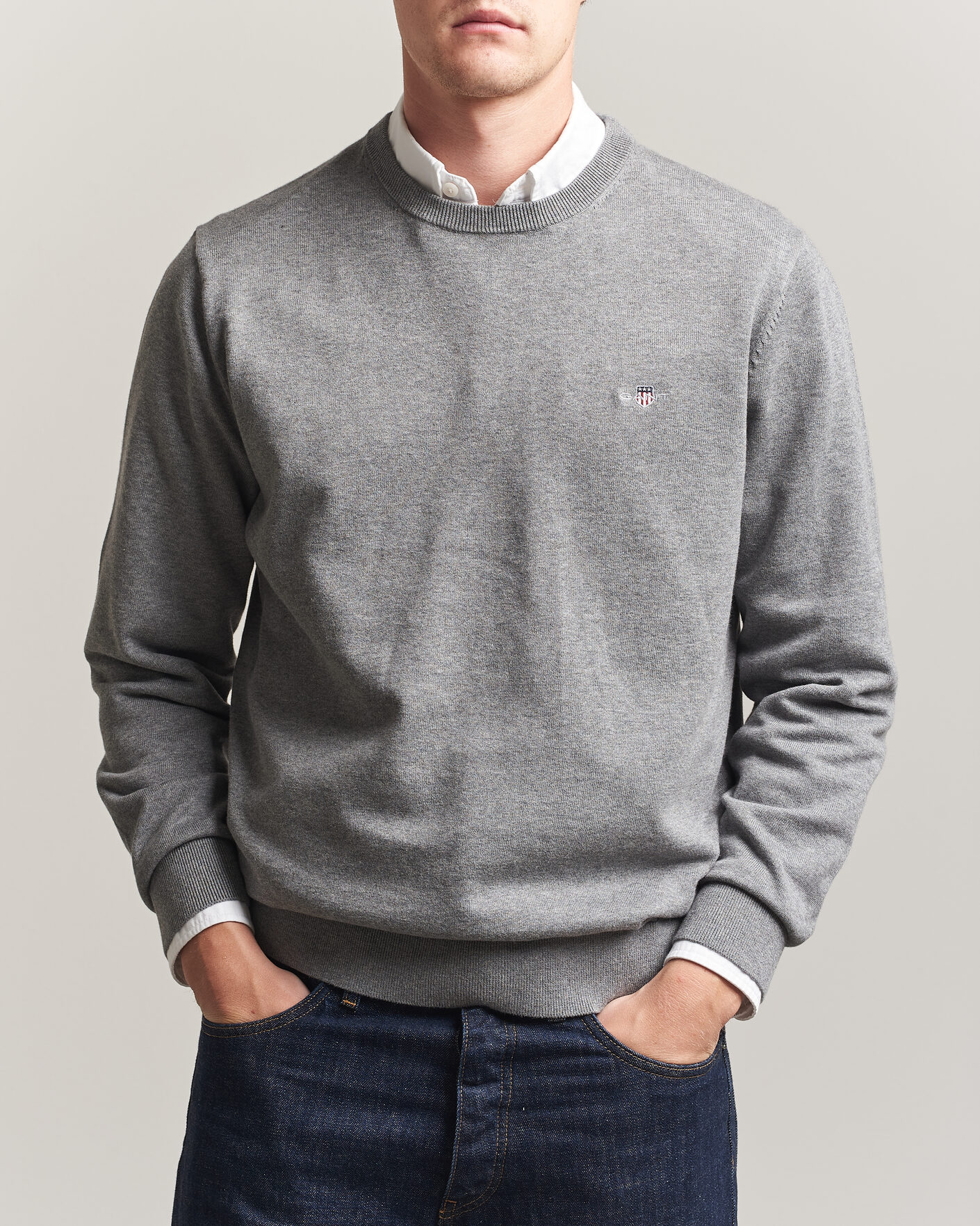 Mies | Puserot | Gant | Classic Cotton Crew Neck Dark Grey Melange