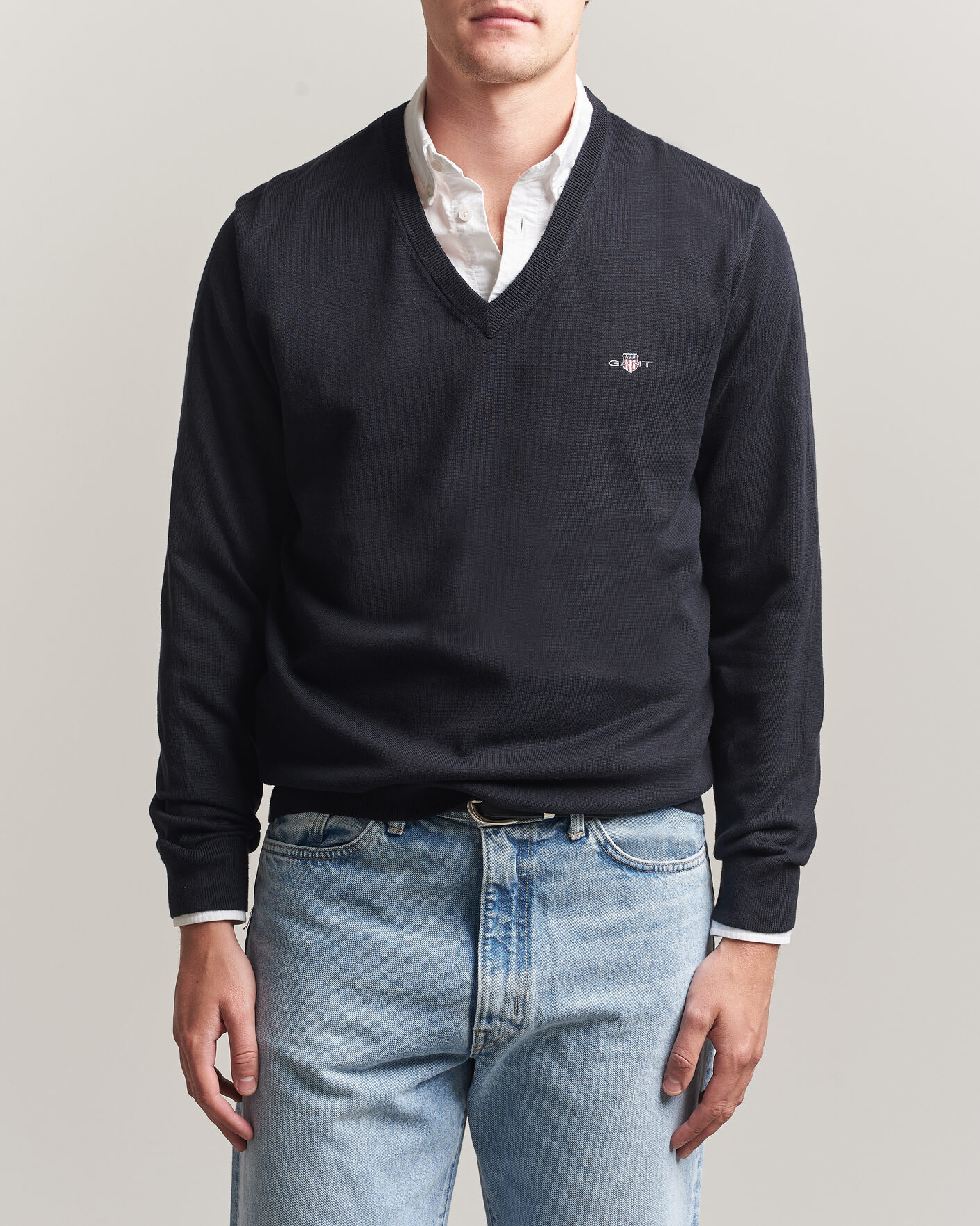 Mies | Puserot | Gant | Classic Cotton V-Neck Black