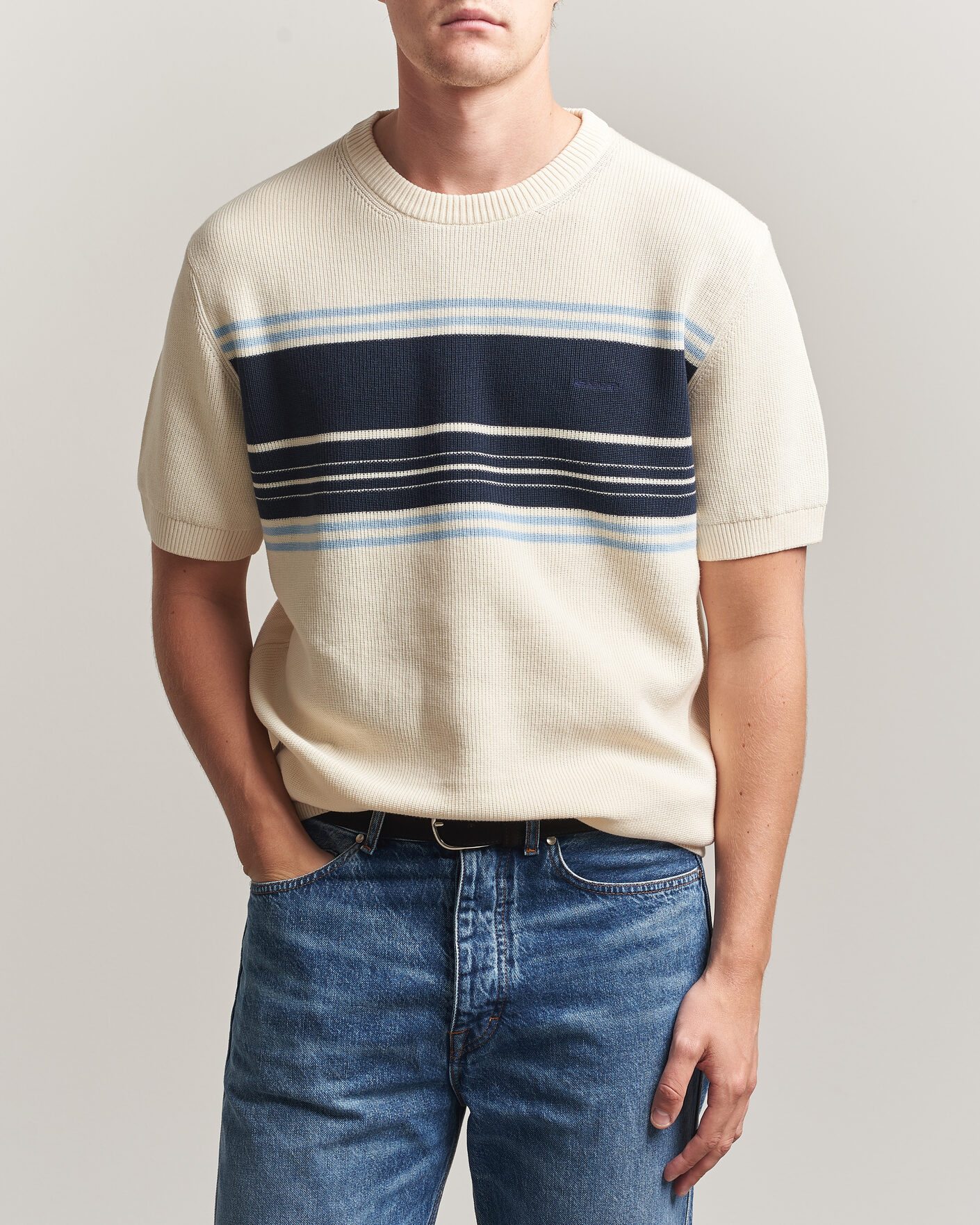 Mies | T-paidat | Gant | Knitted Striped T-shirt Cream