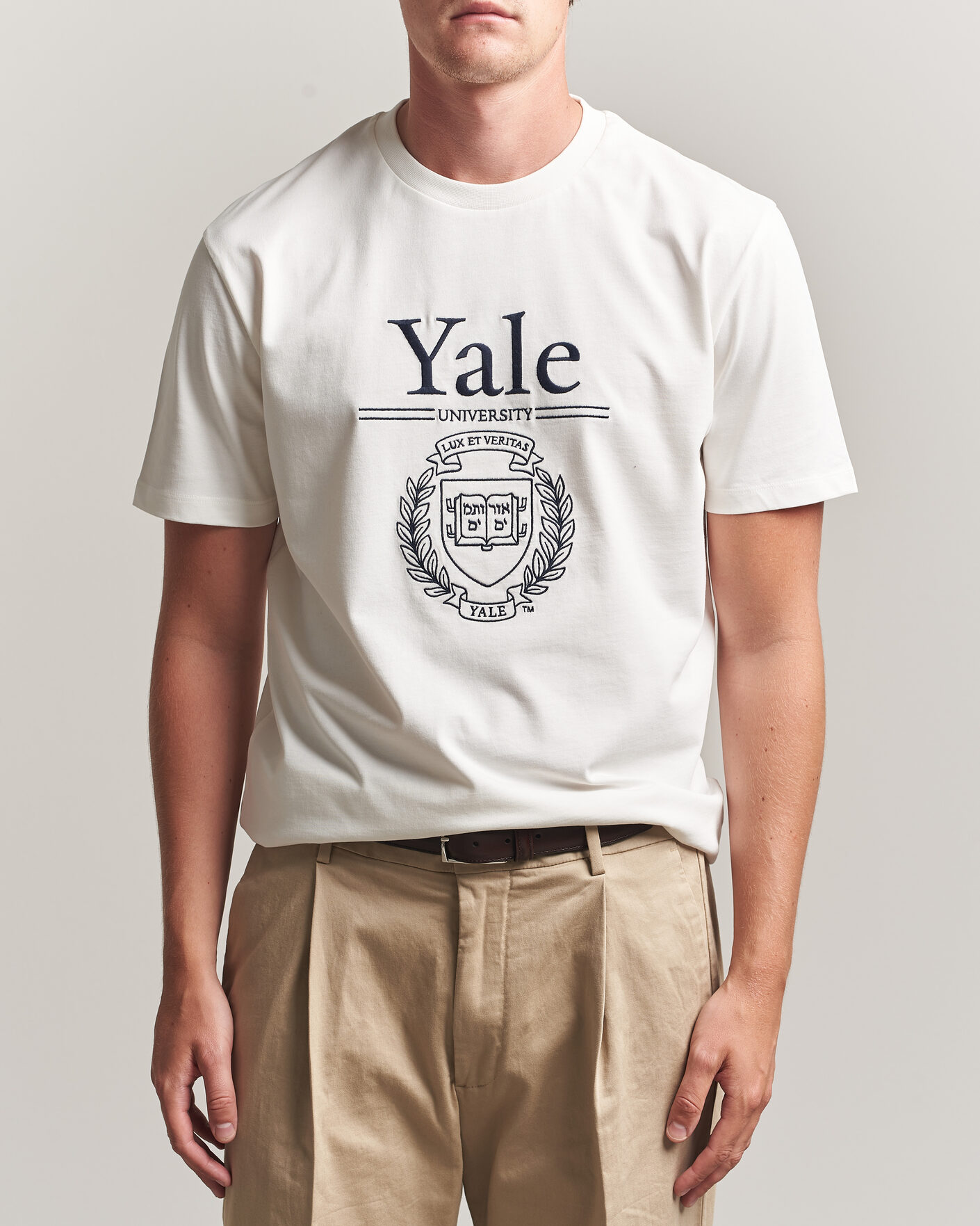 Mies | T-paidat | Gant | YALE Crew Neck T-Shirt Eggshell