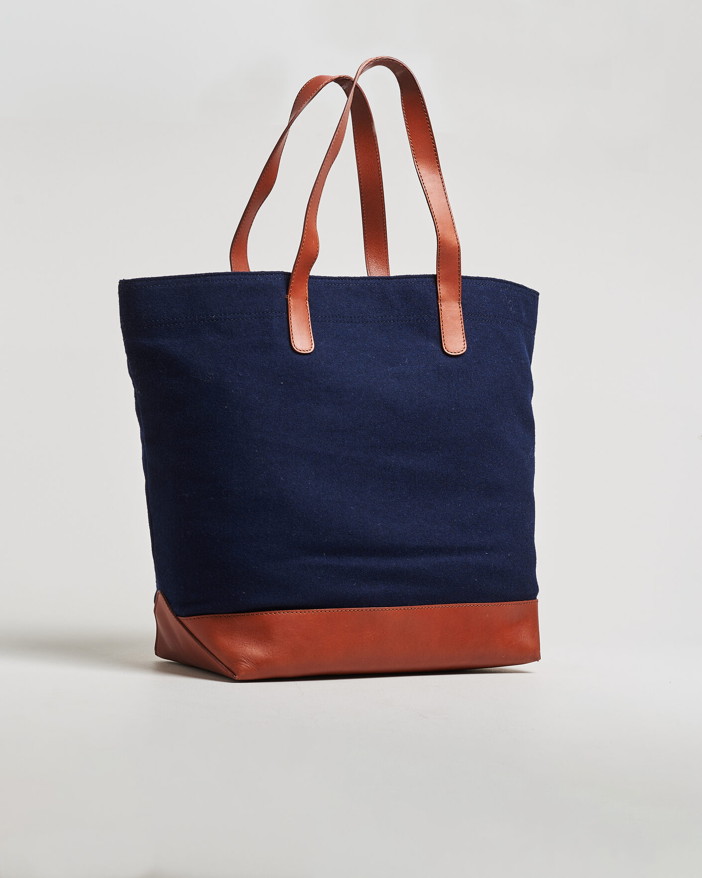 Mies | Laukut | Gant | YALE Melton Tote Bag Marine